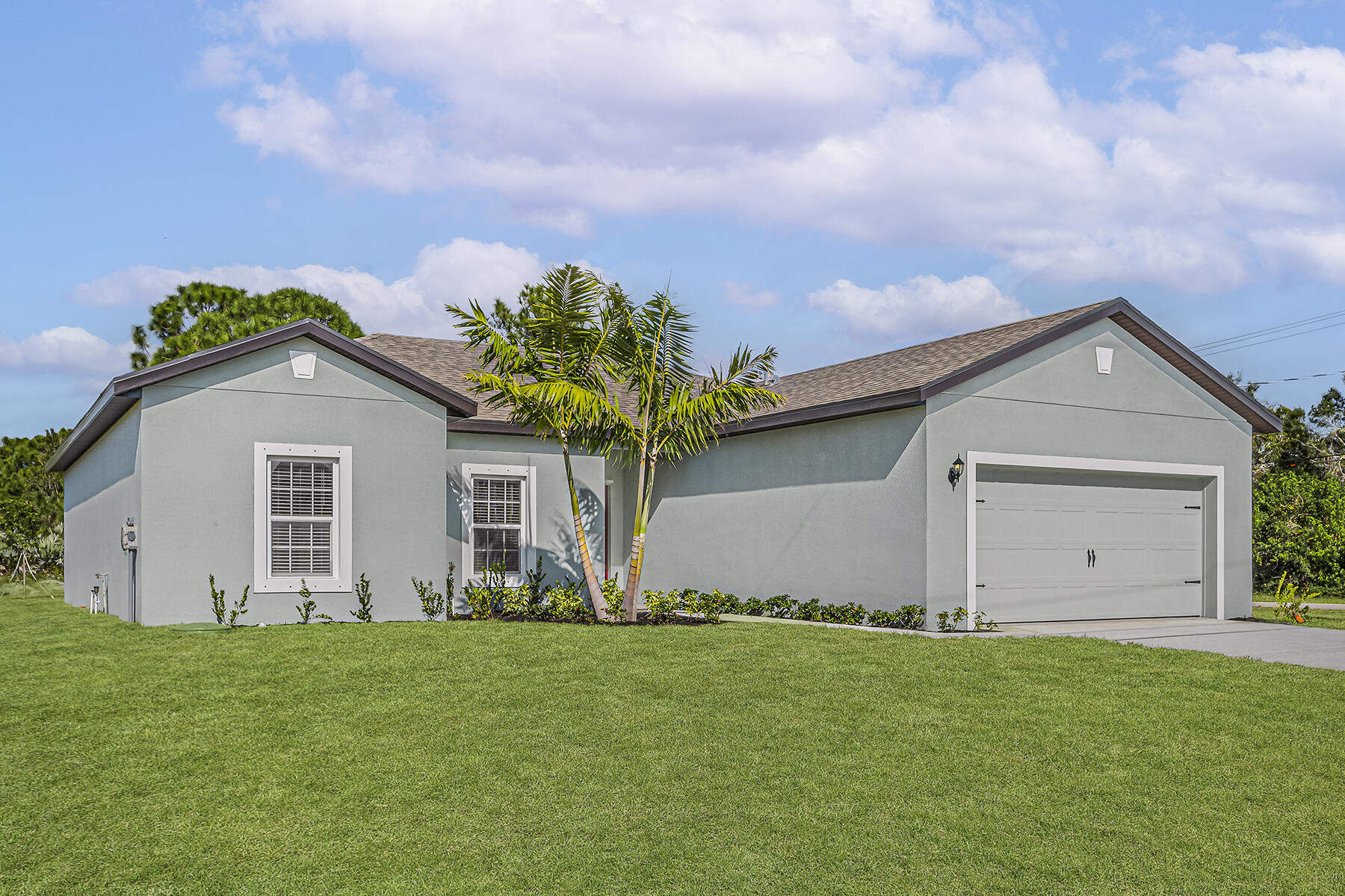 8446 104th Court Property Photo 2