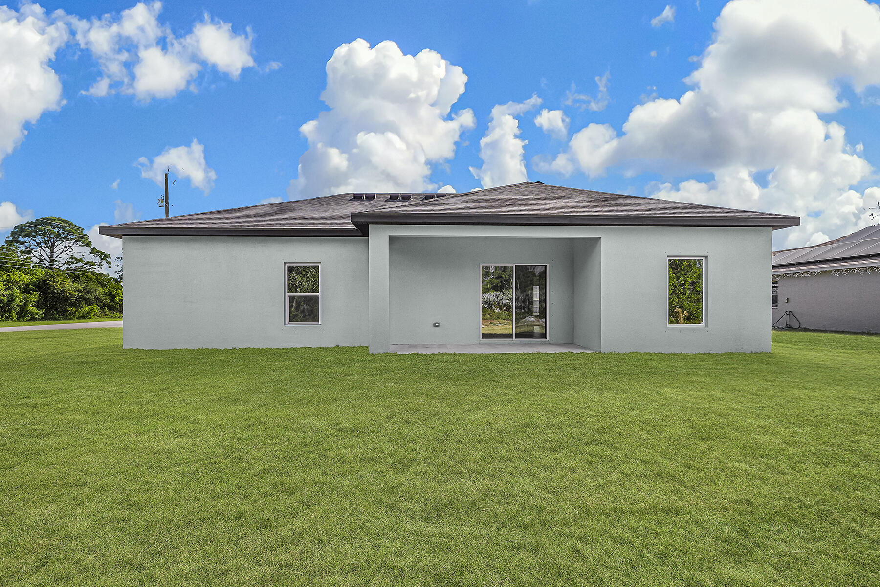 8446 104th Court Property Photo 3