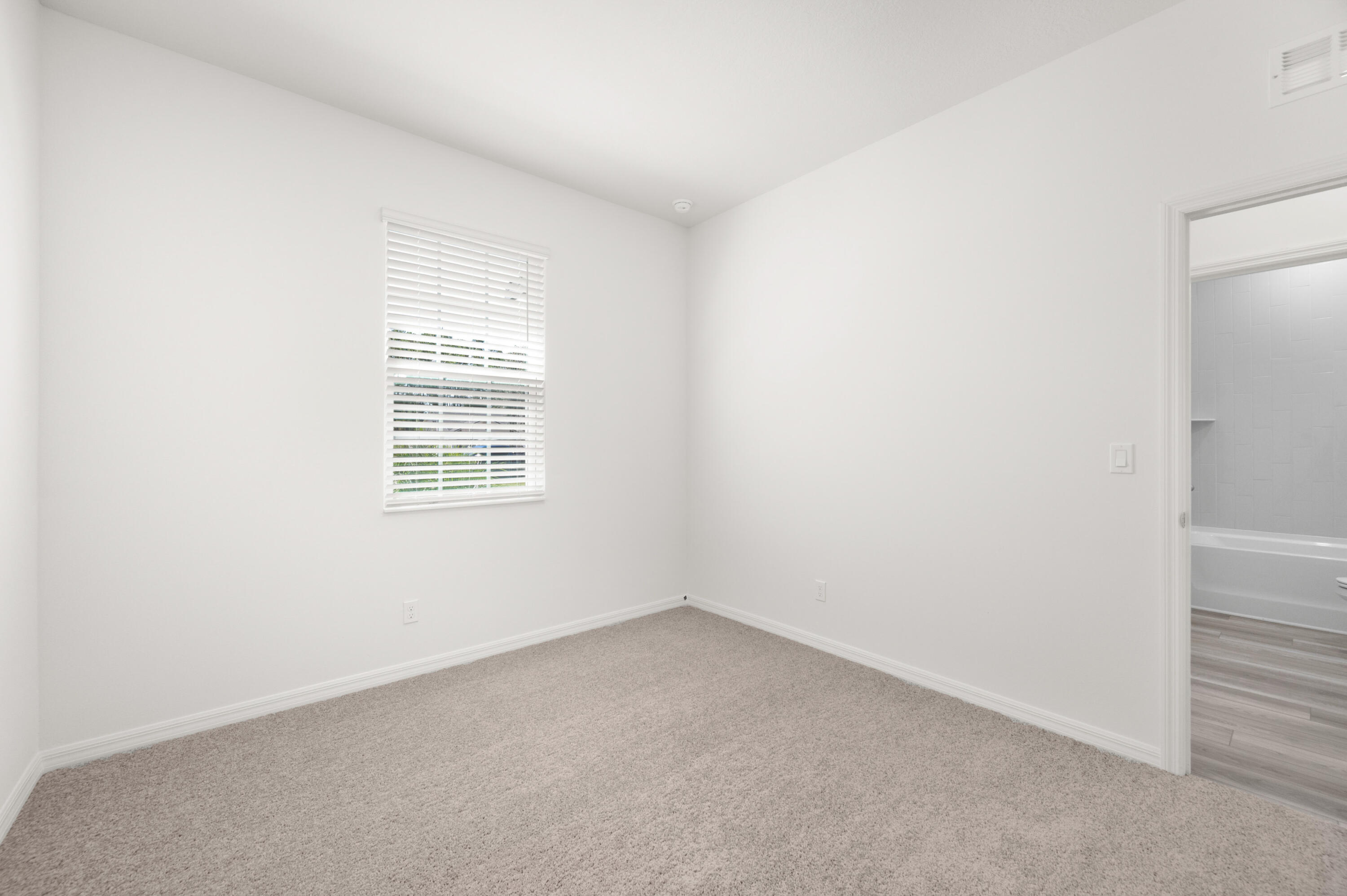 8446 104th Court Property Photo 10