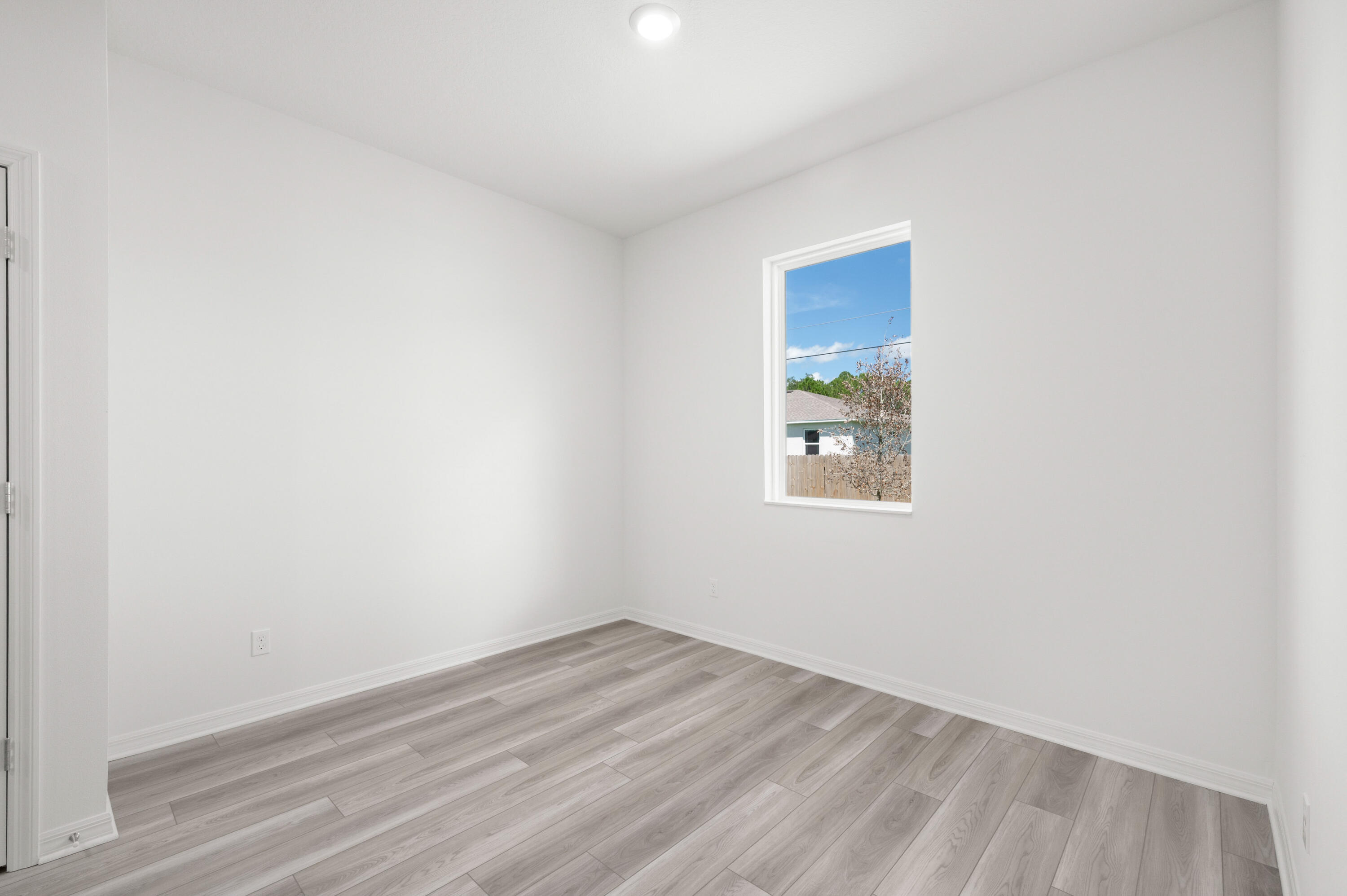8446 104th Court Property Photo 13