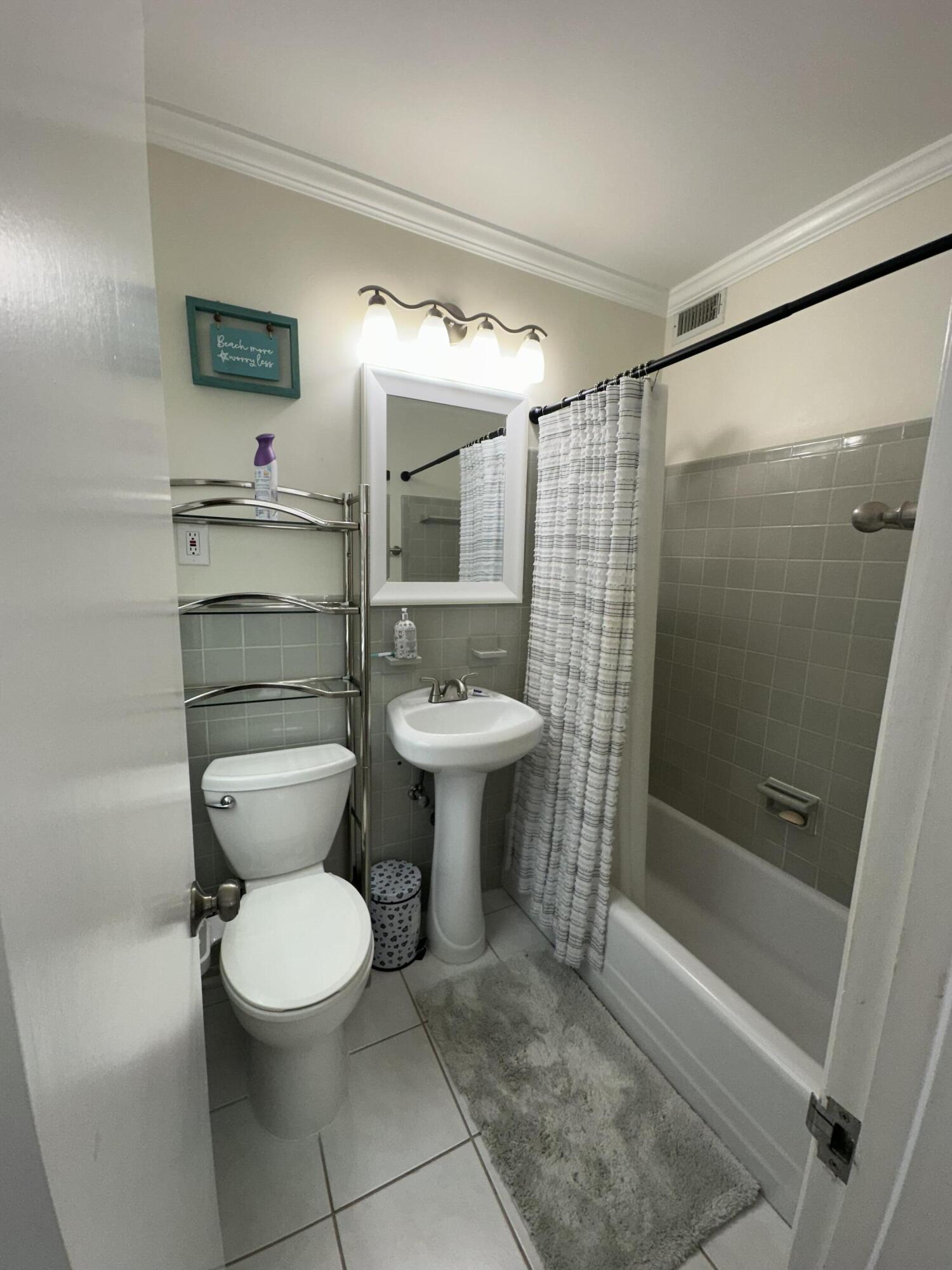 1221 Hillsboro Mile Hillsboro Mile 41b Property Photo 16