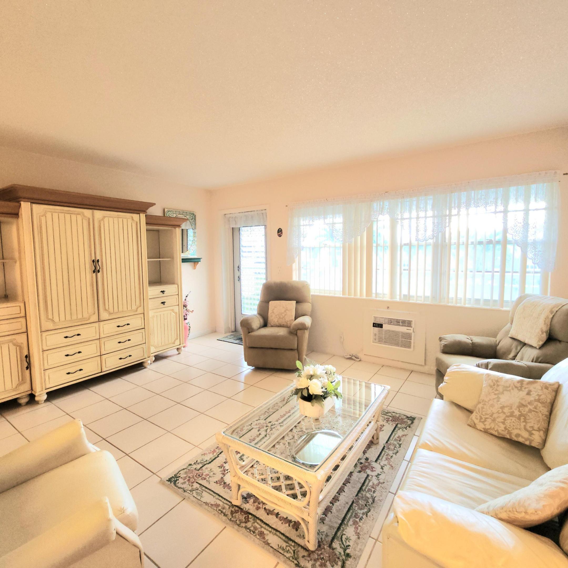 164 Sheffield G Property Photo 1