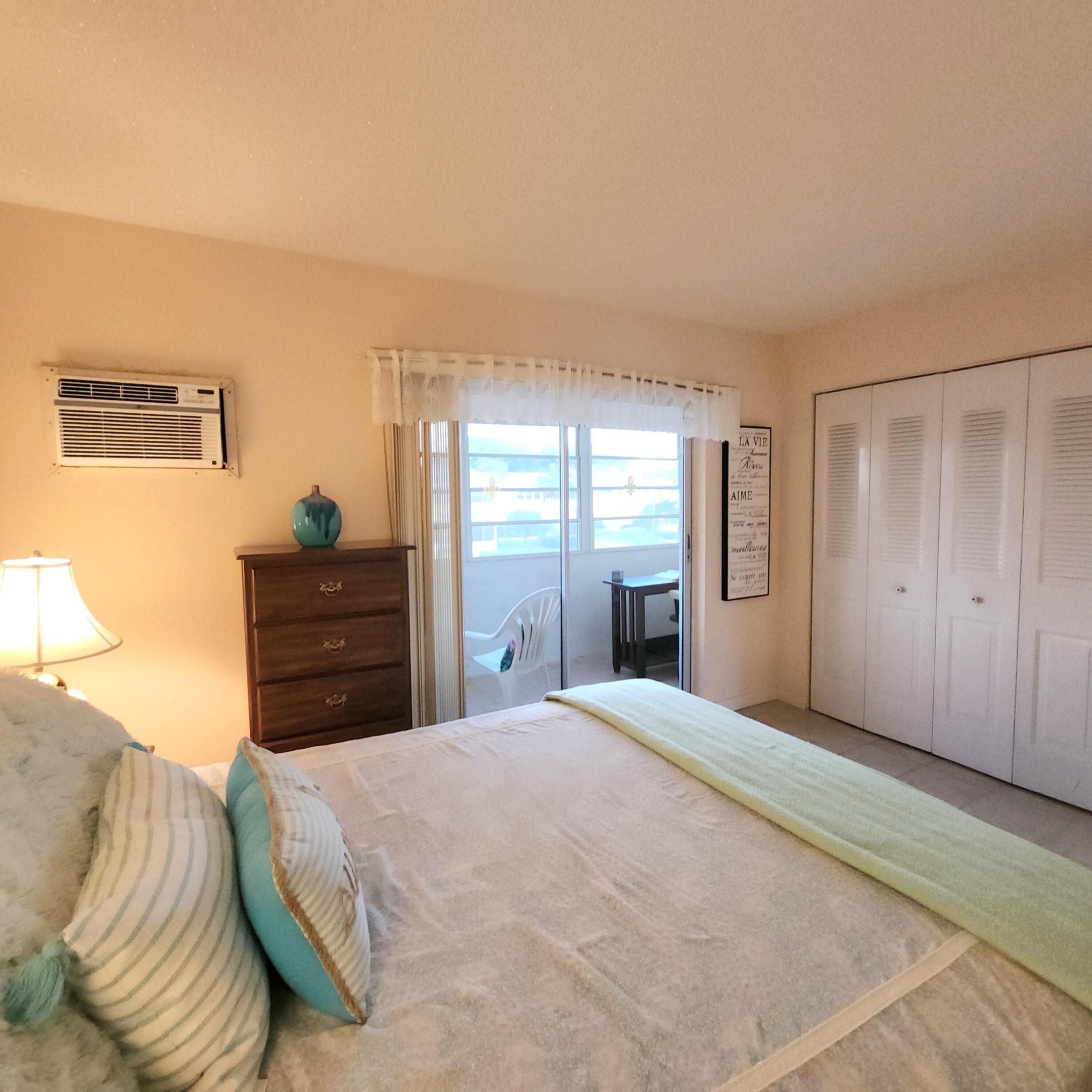 164 Sheffield G Property Photo 15