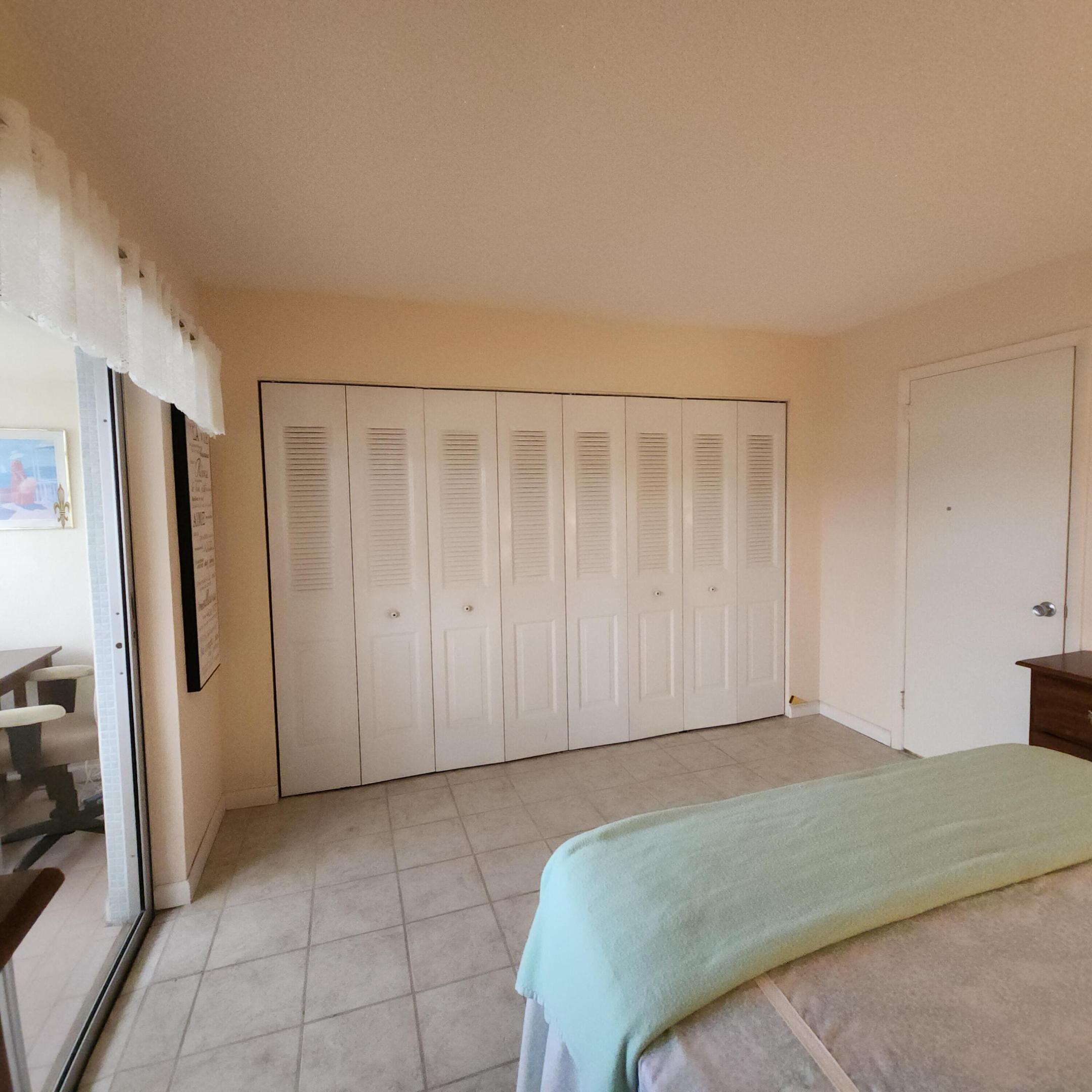 164 Sheffield G Property Photo 16