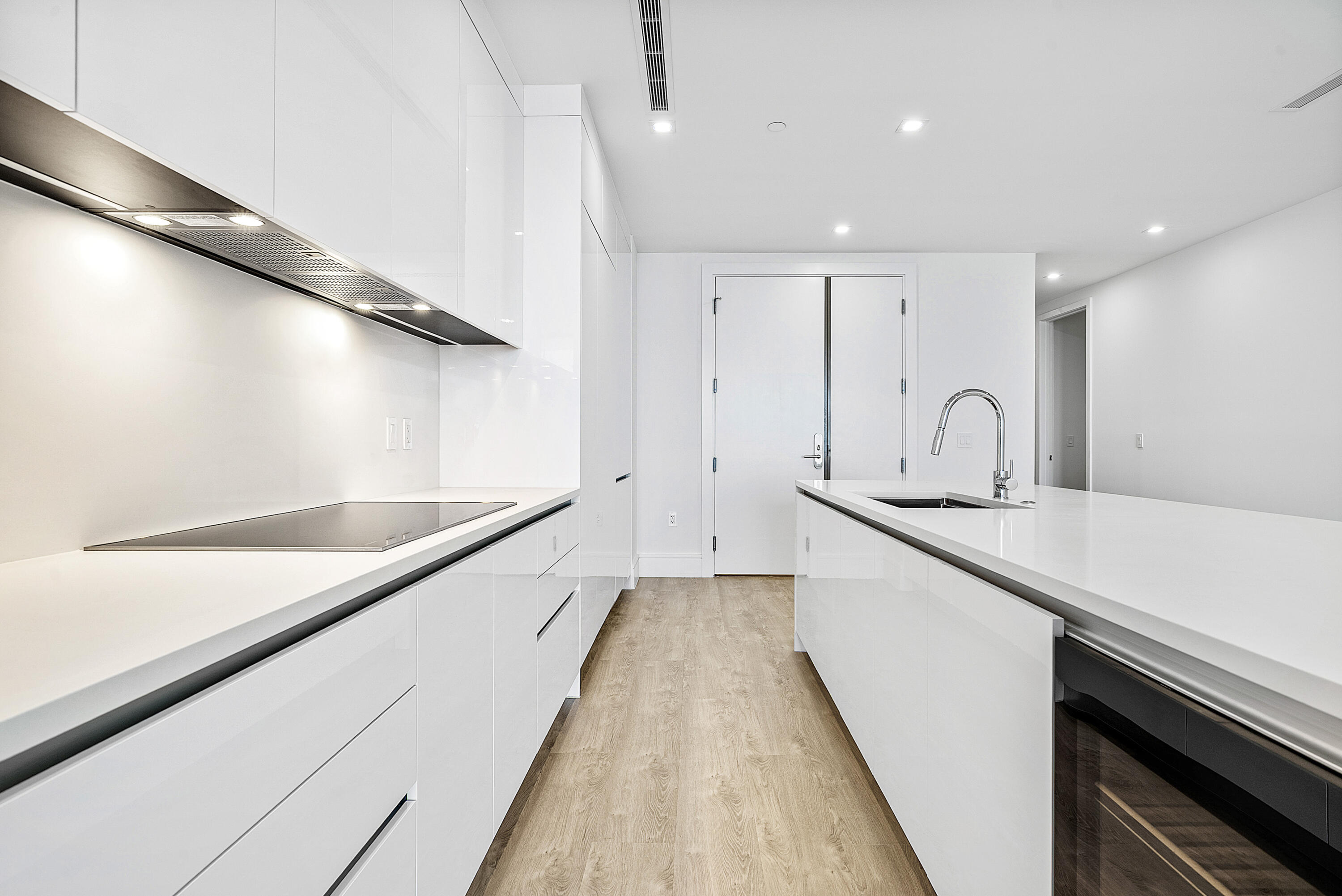 220 Lake Shore Drive 1508 Property Photo 11