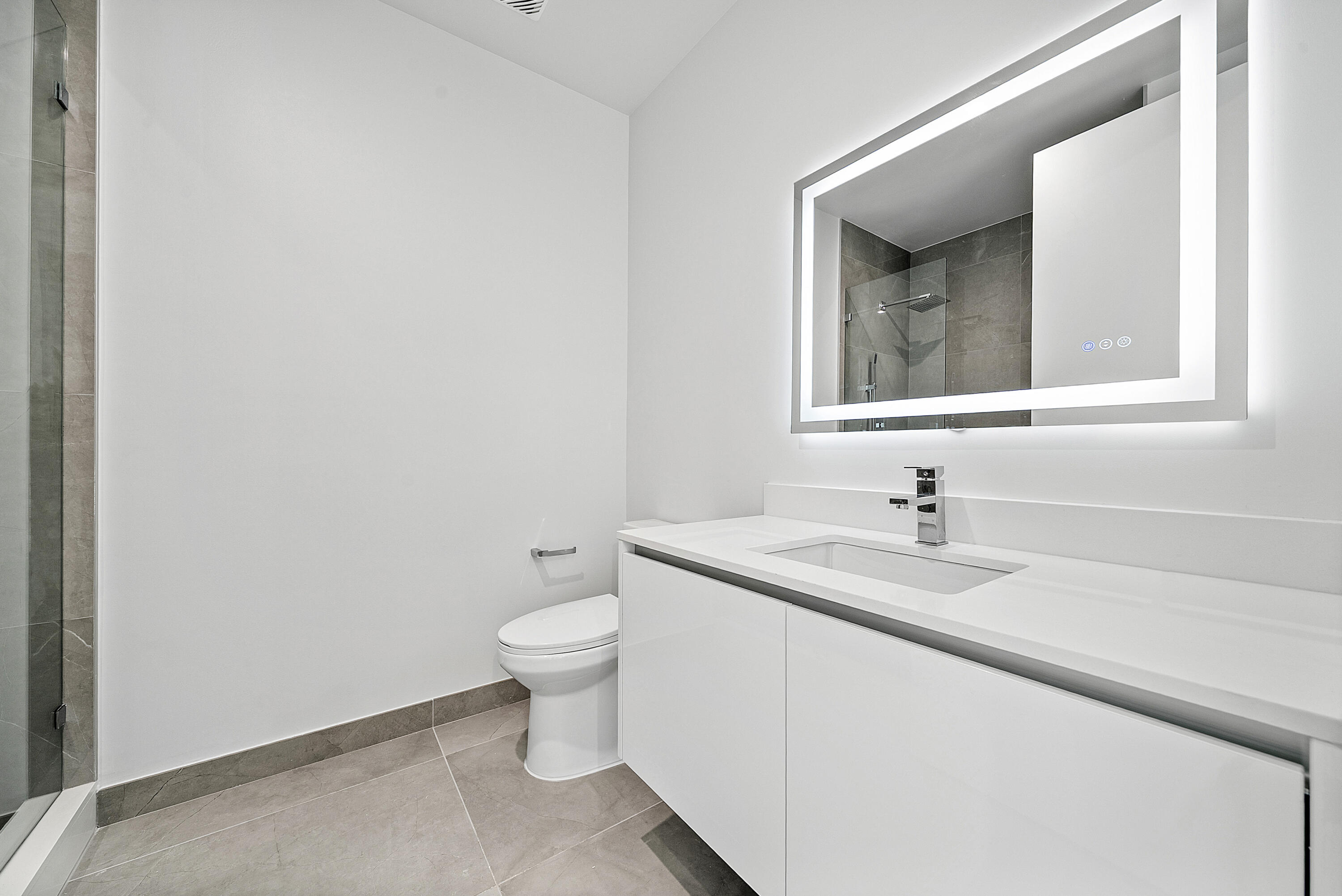 220 Lake Shore Drive 1508 Property Photo 28