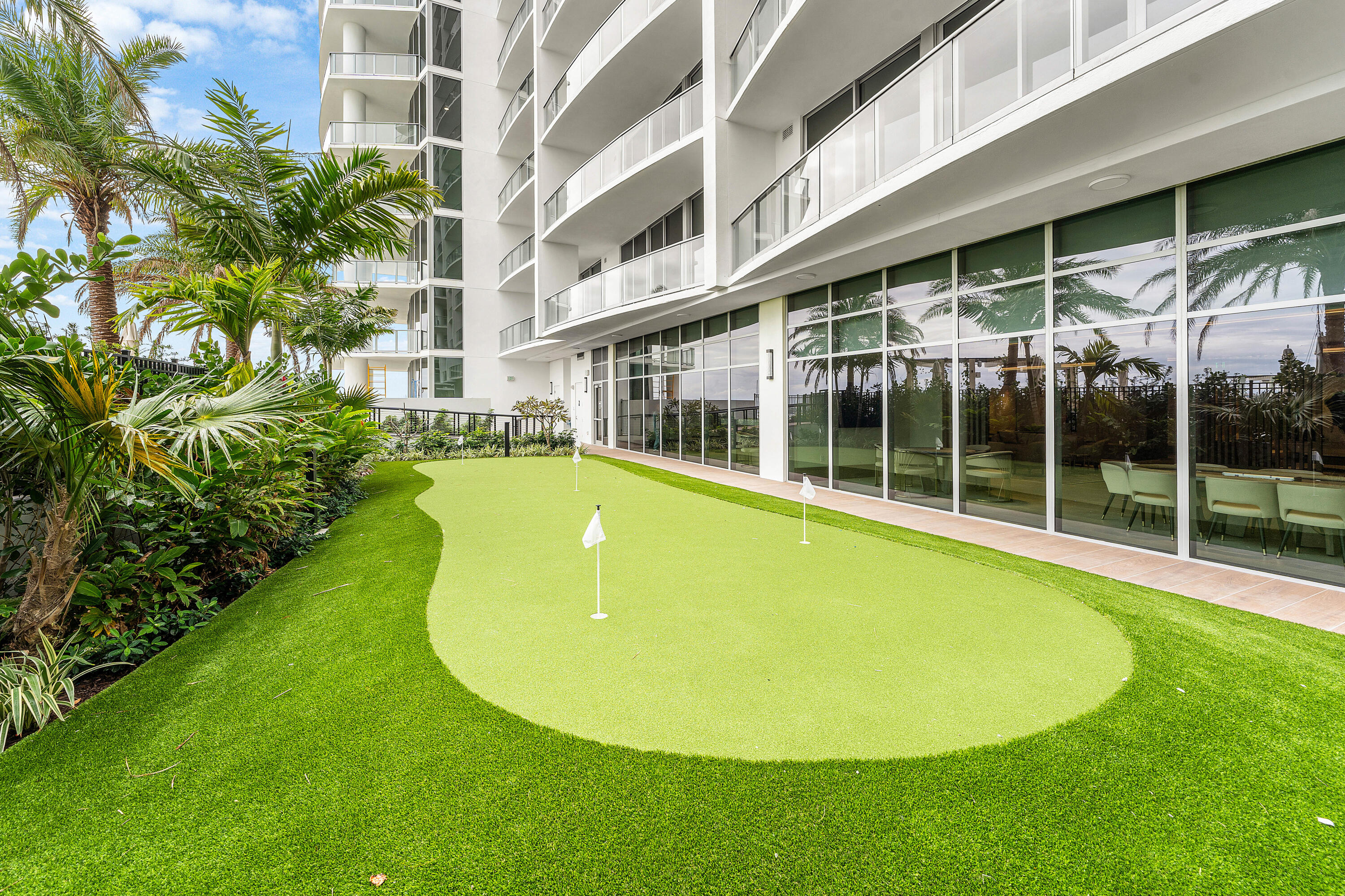 220 Lake Shore Drive 1508 Property Photo 38