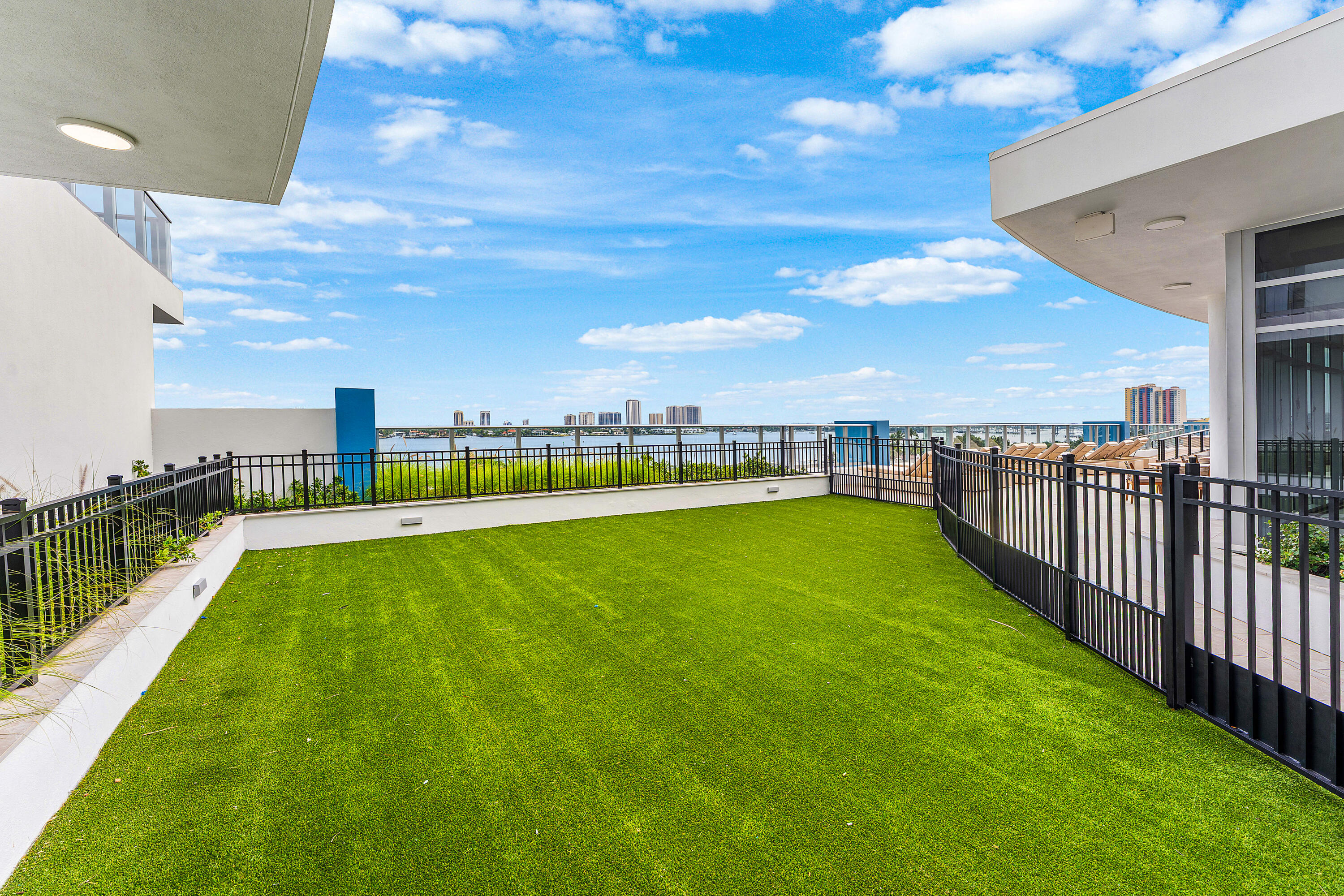 220 Lake Shore Drive 1508 Property Photo 39