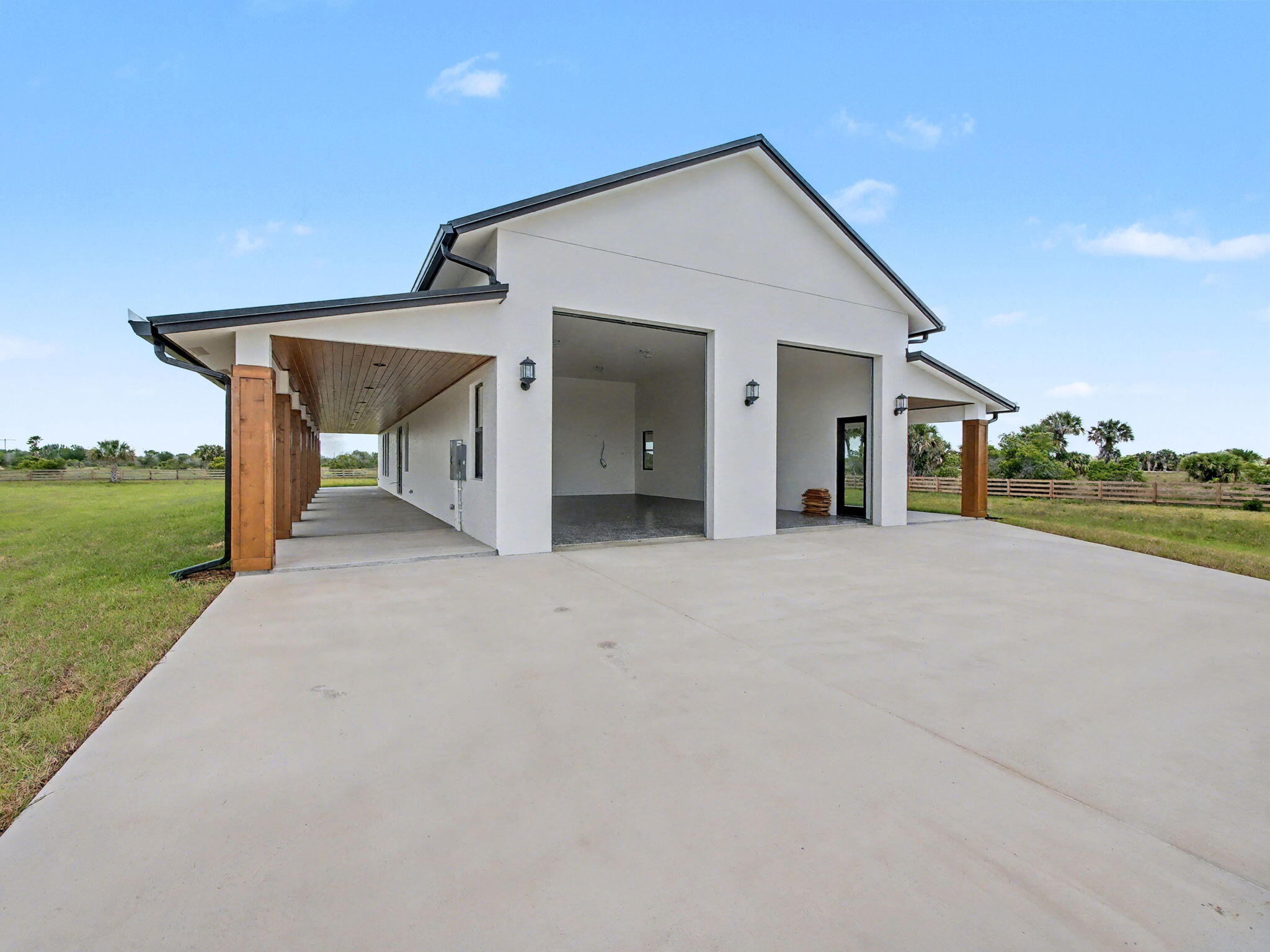 9480 Carlton Road Property Photo 9