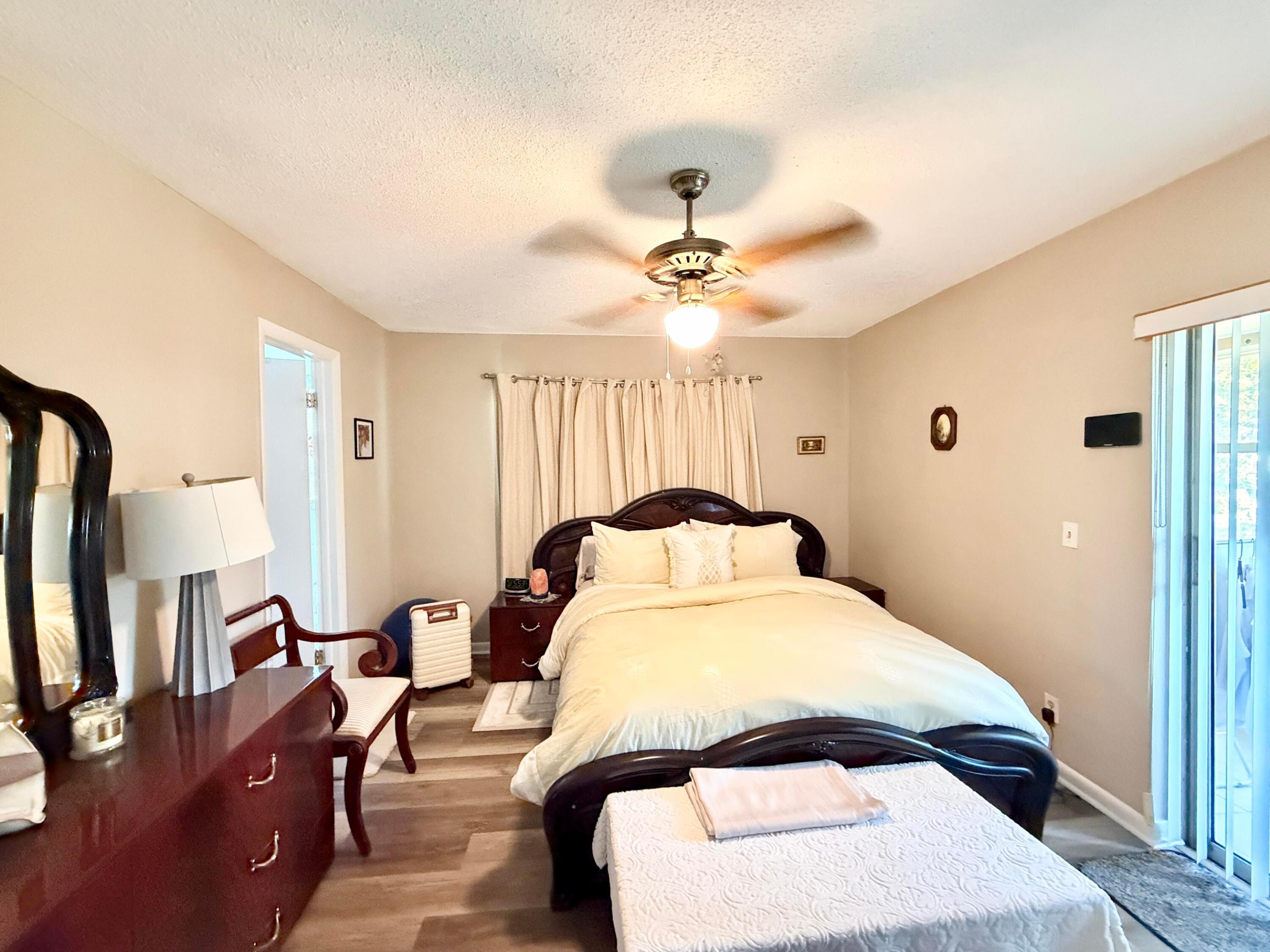 228 Canterbury J Property Photo 14
