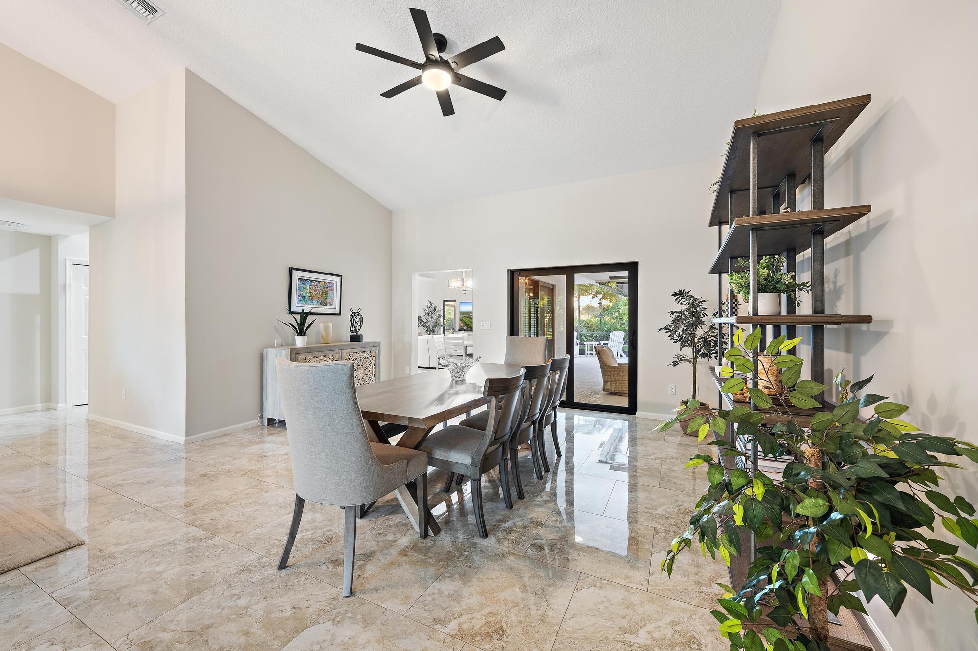 6685 Winding Lake Drive Property Photo 10