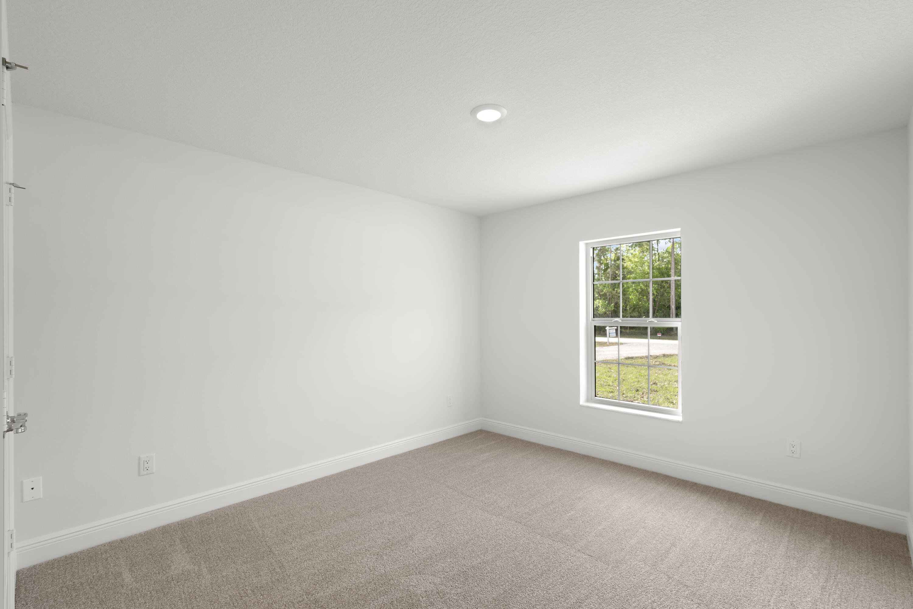16227 69th Street N Property Photo 9