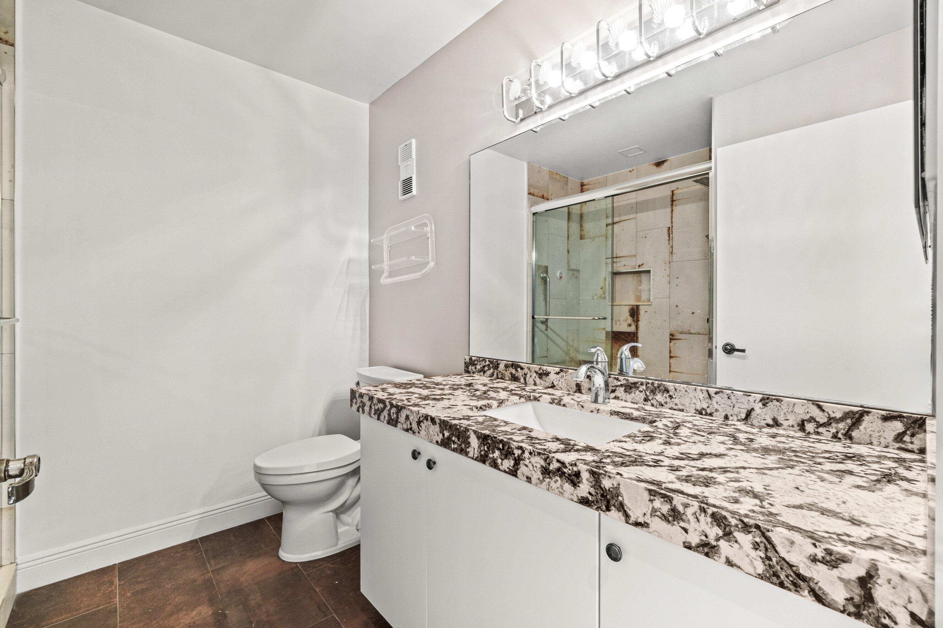 6079 Millington Way Property Photo 14