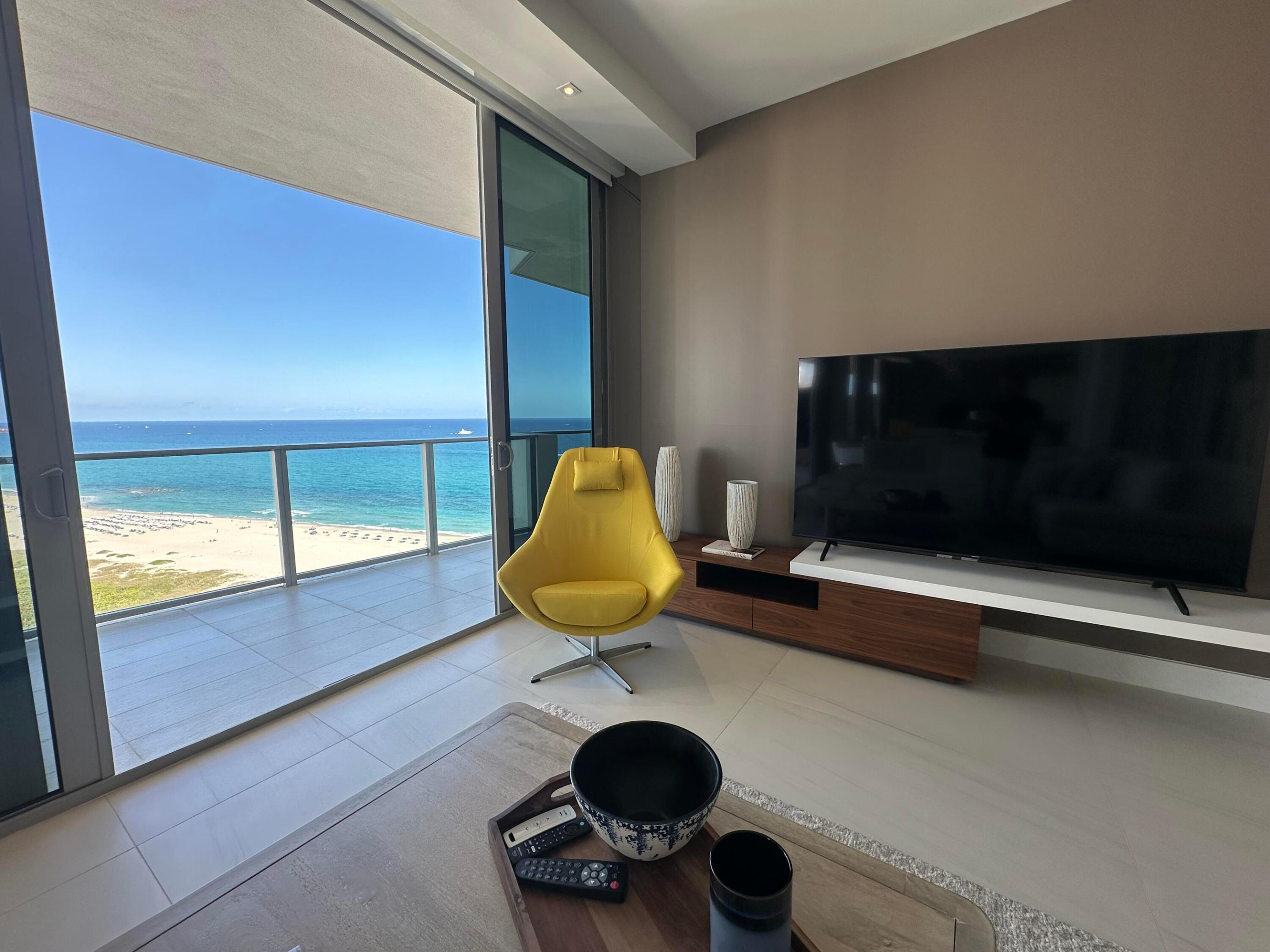 3100 N Ocean Drive # H-1701 Property Photo 8