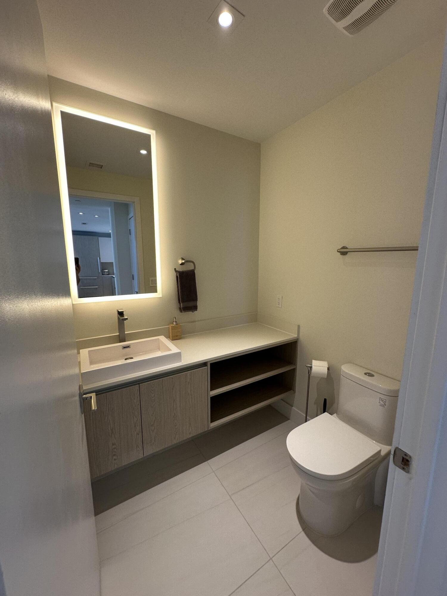 3100 N Ocean Drive # H-1701 Property Photo 36