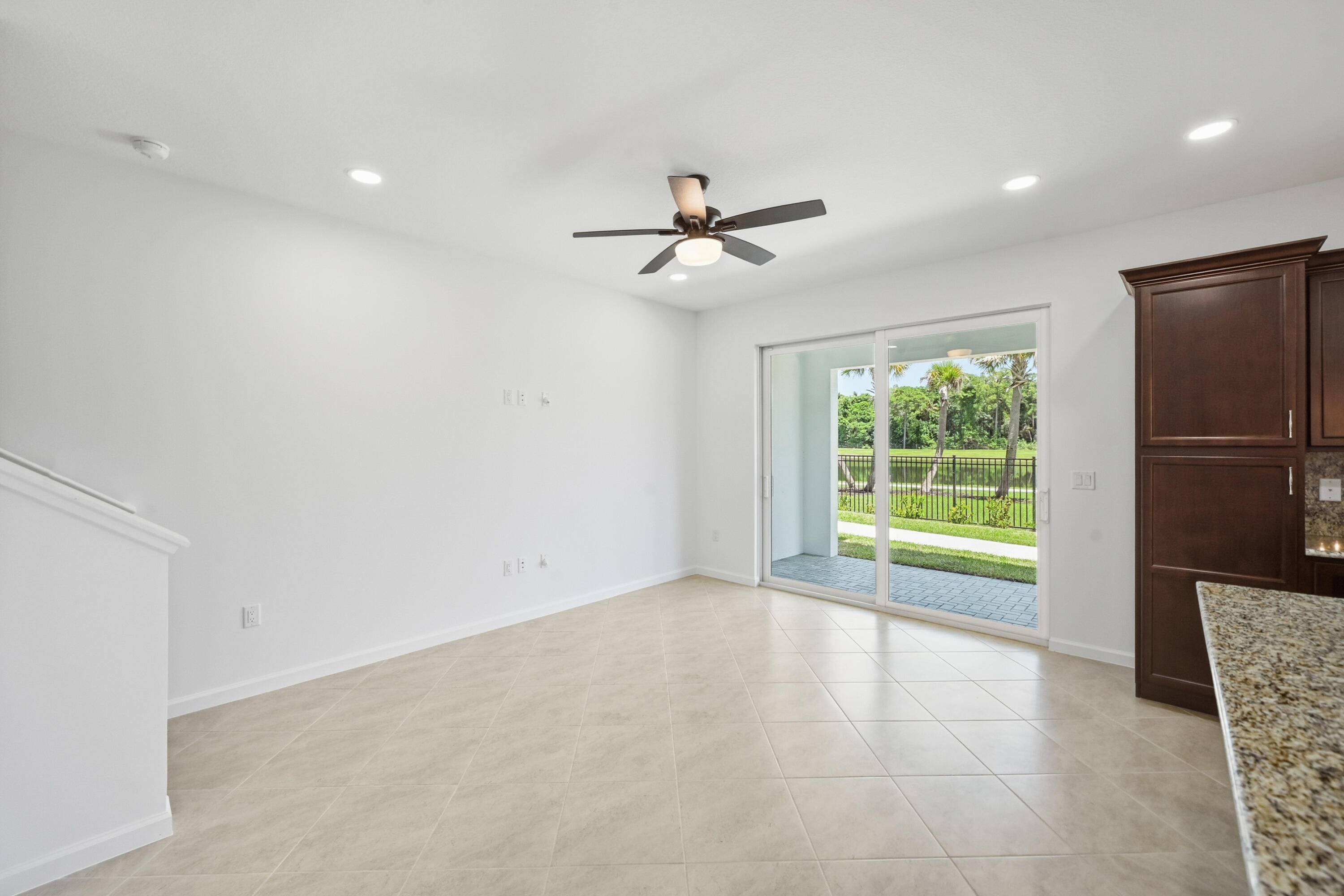 4332 Brookgreen Square Property Photo 12