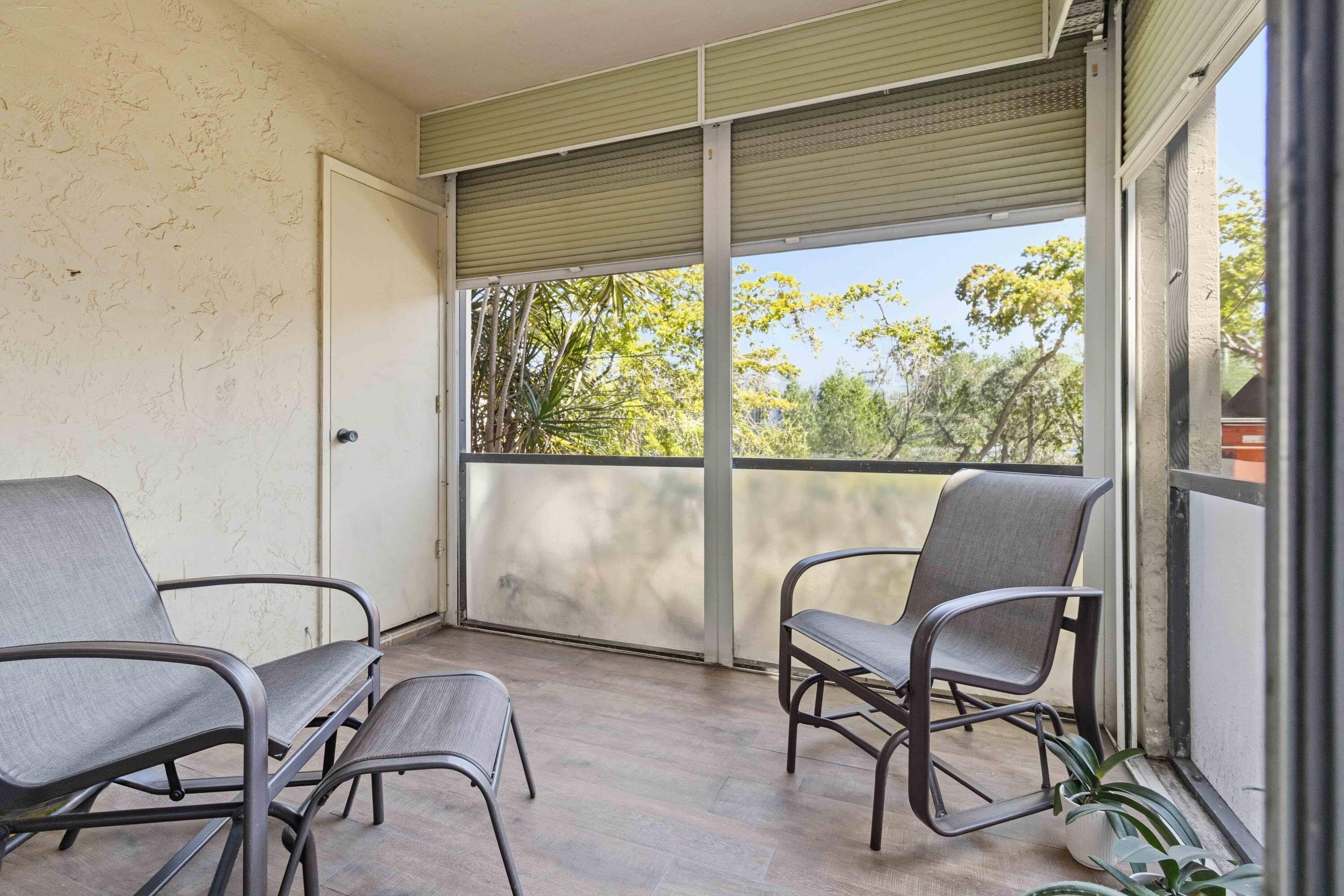 259 S Cypress Road 506 Property Photo 18
