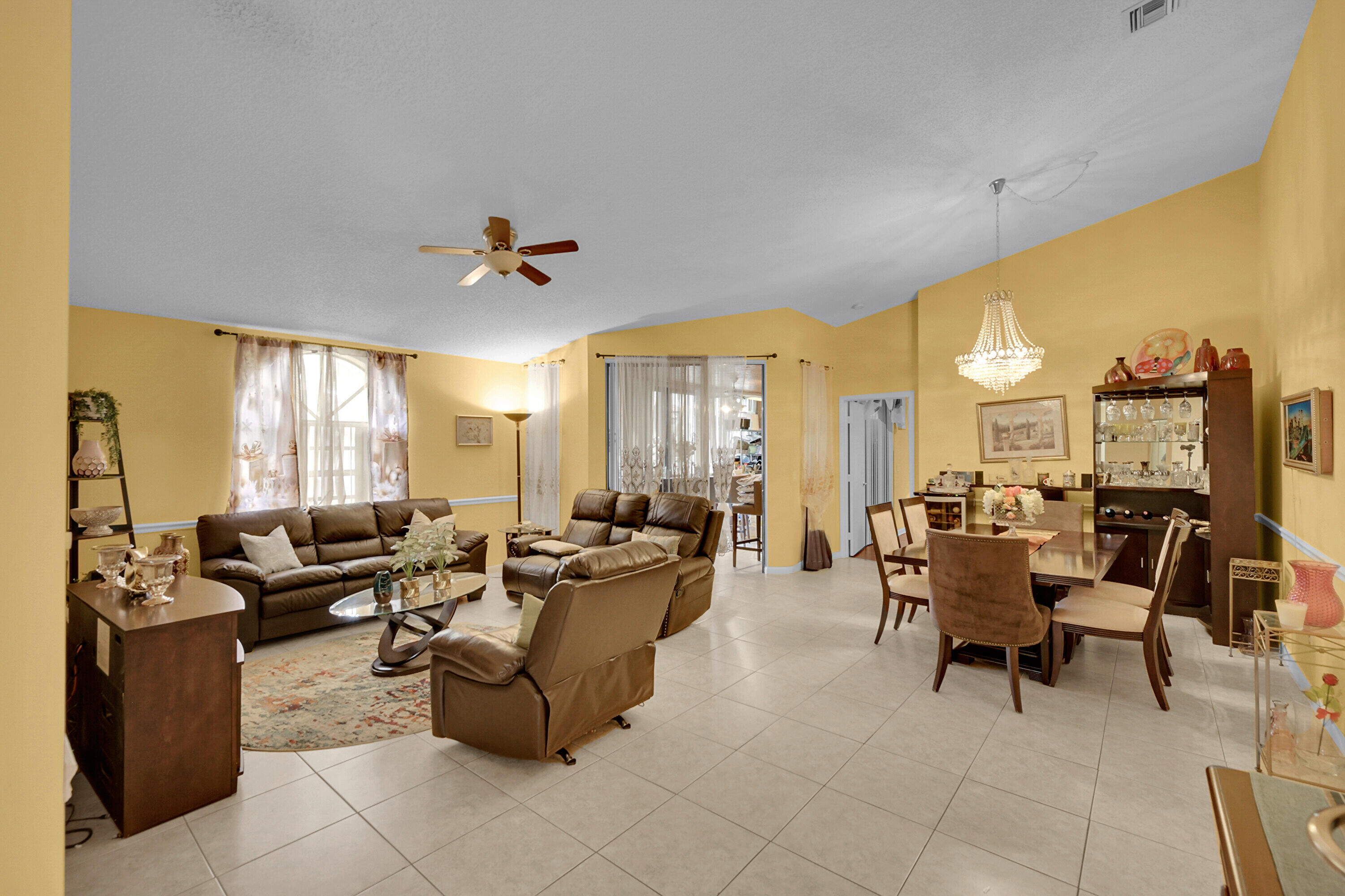 5379 Verona Drive H Property Photo 1