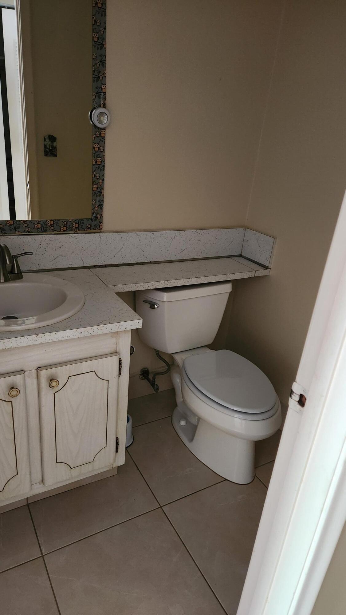 102 Andover D Property Photo 6