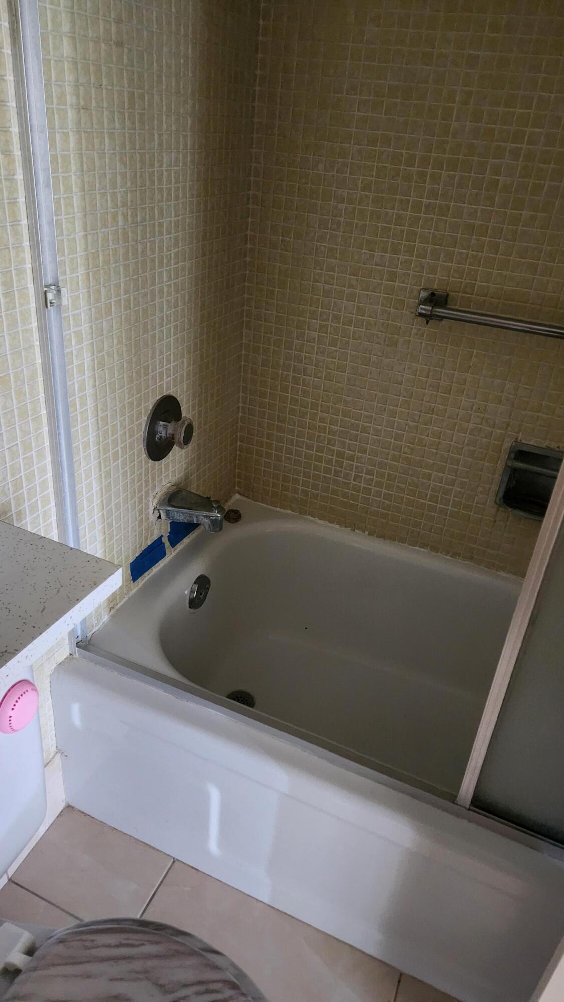 102 Andover D Property Photo 14