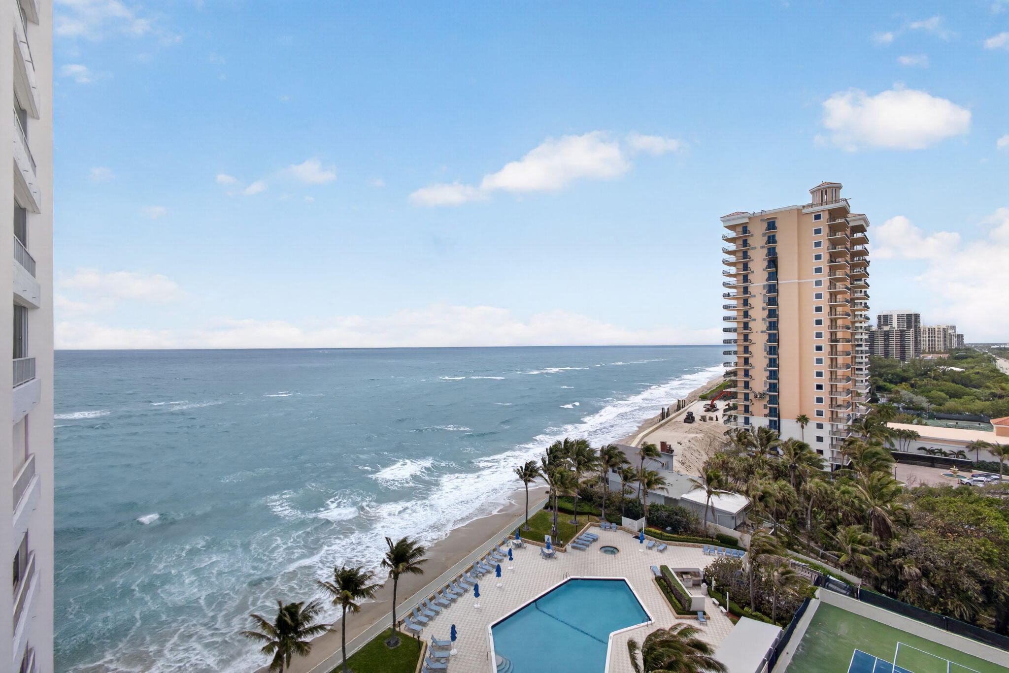 5200 N Ocean Drive 1004 Property Photo 2