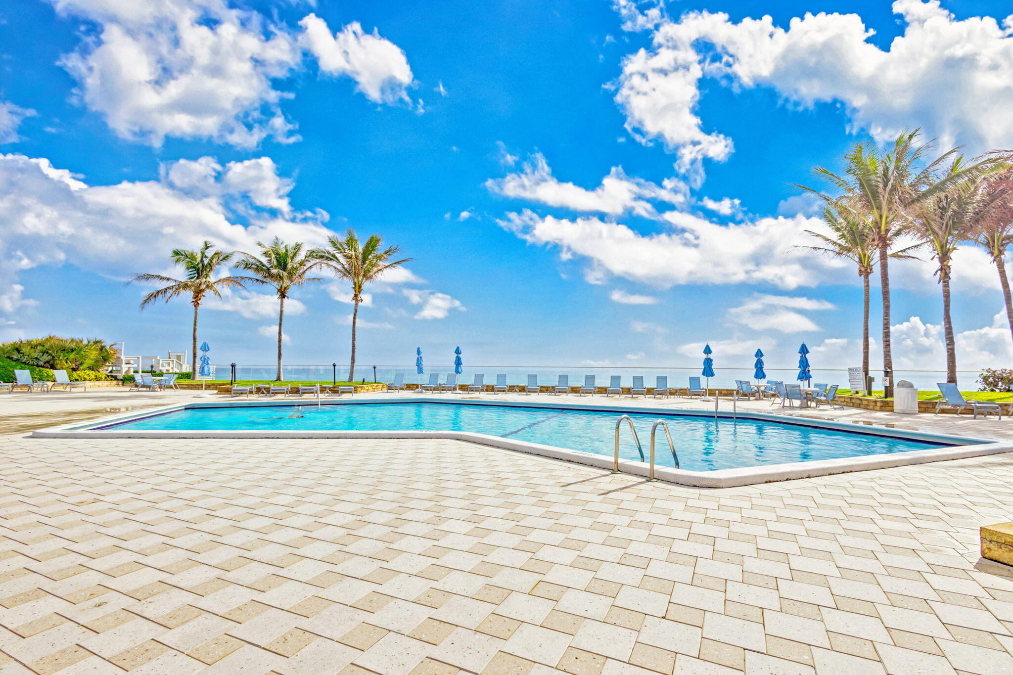 5200 N Ocean Drive 1004 Property Photo 28