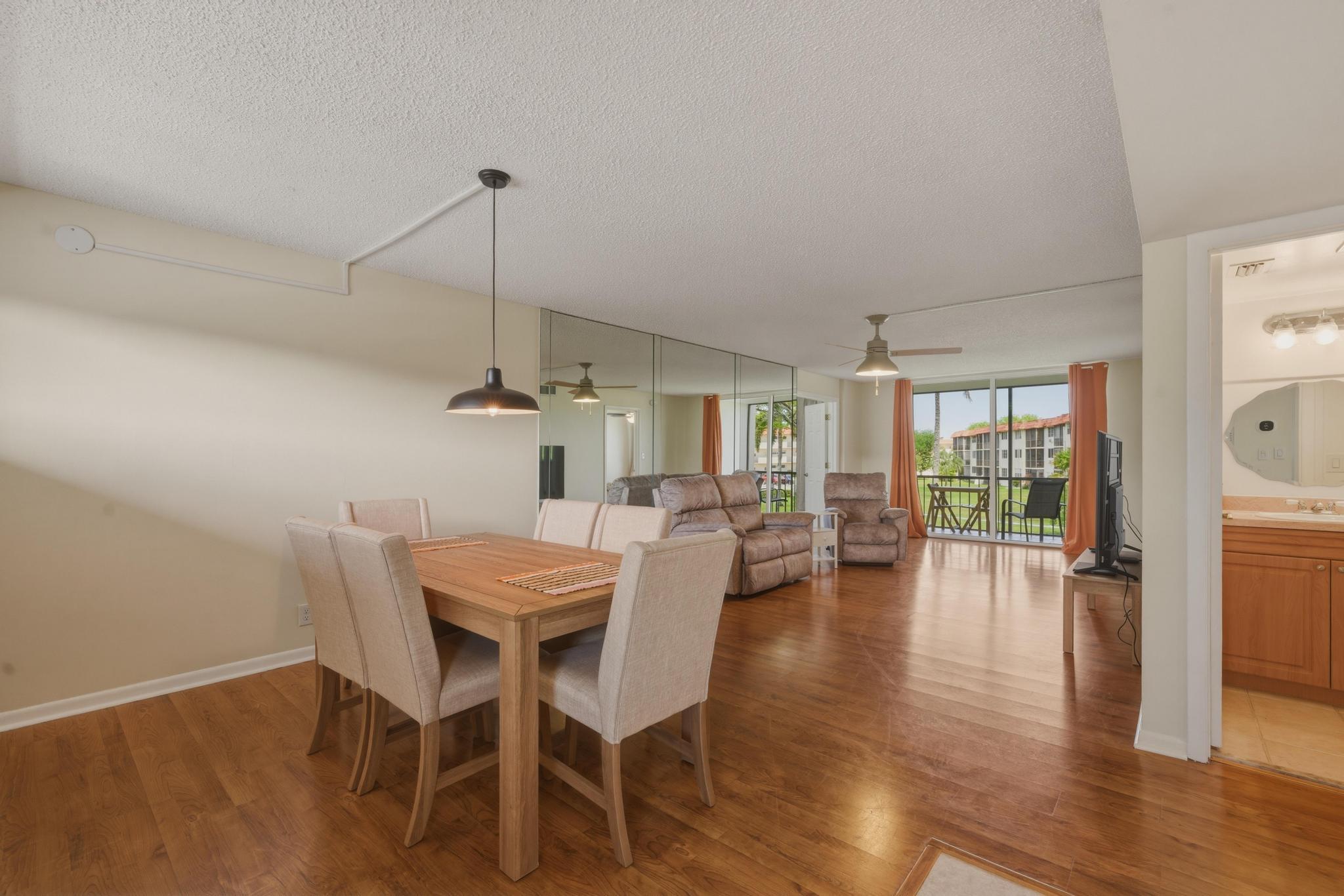 9720 S Hollybrook Lake Drive 205 Property Photo 1