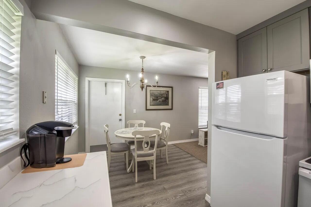 2929 Se Ocean Boulevard 114-6 Property Photo 4