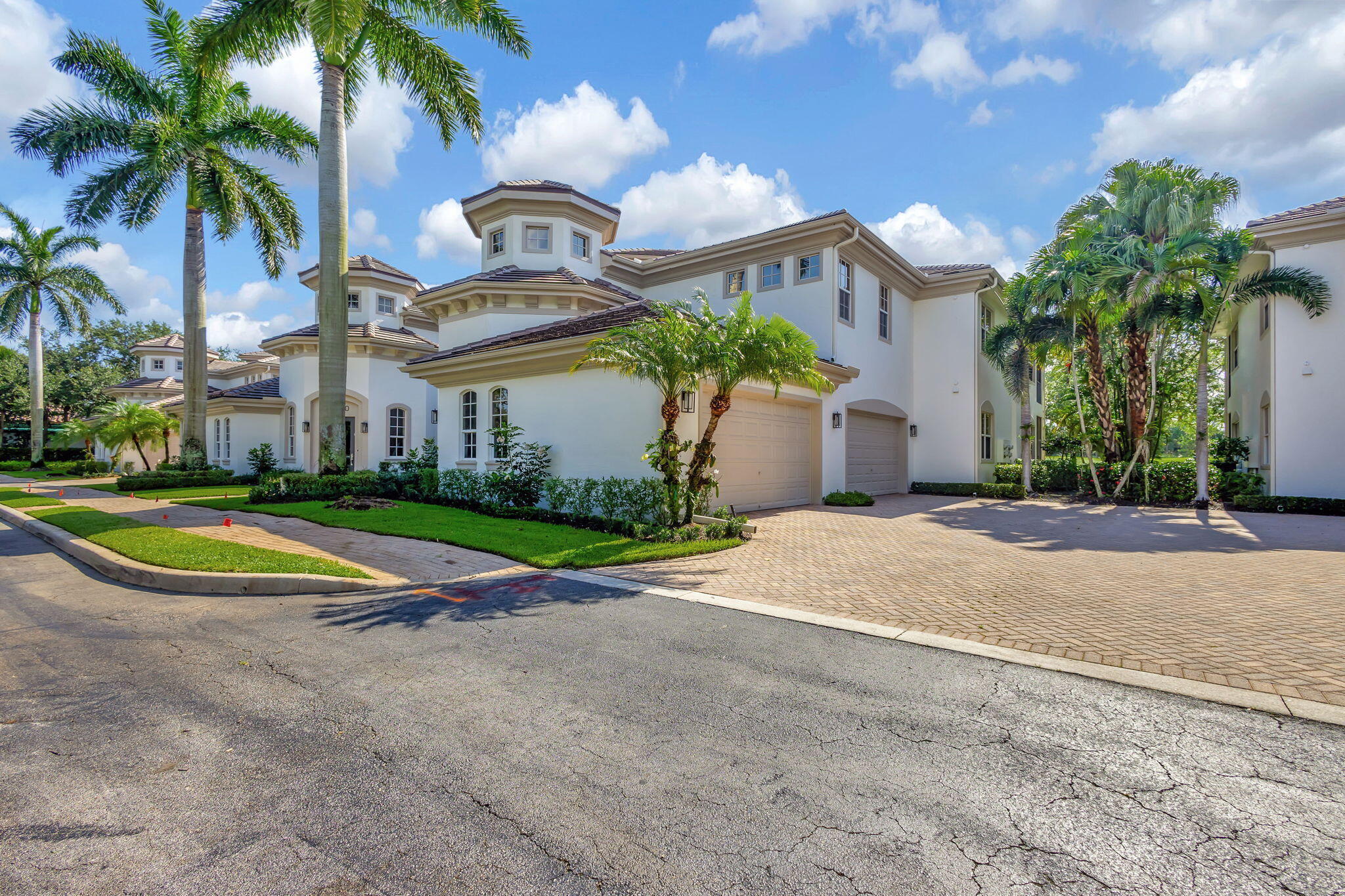11556 Villa Vasari Drive Property Photo 2