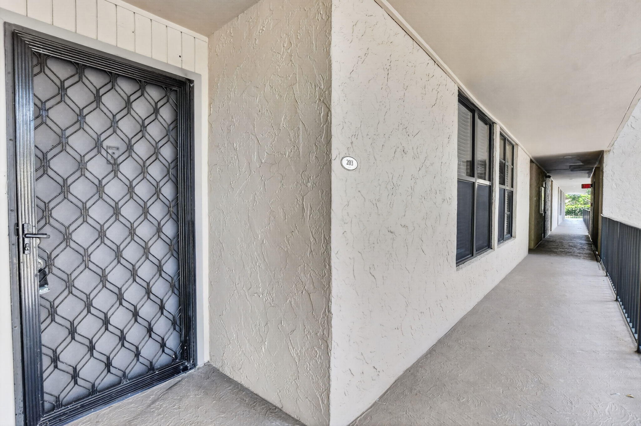 8 Royal Palm Way 203 Property Photo 24