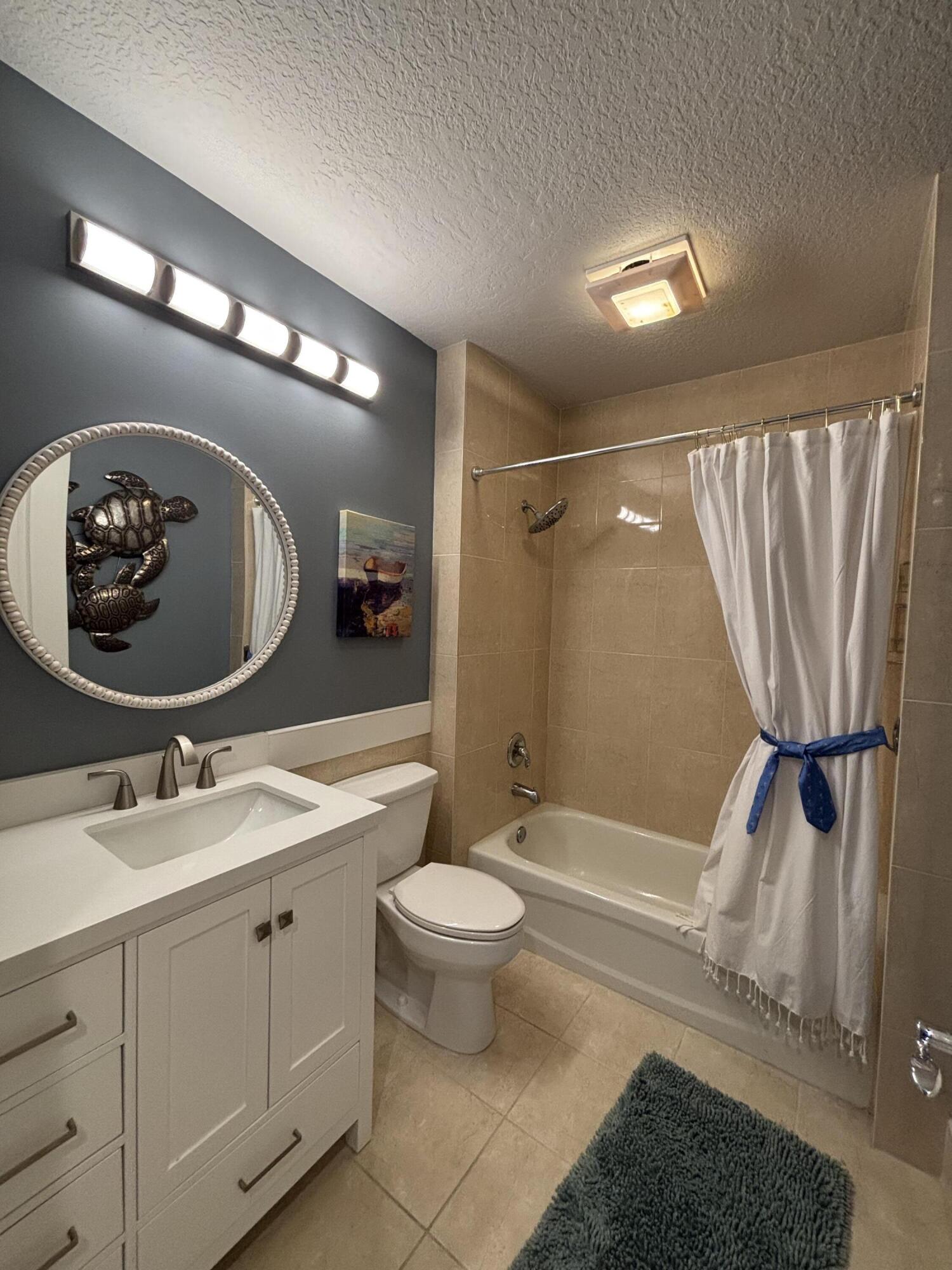 18 W Harbour Isle Drive W 102 Property Photo 26