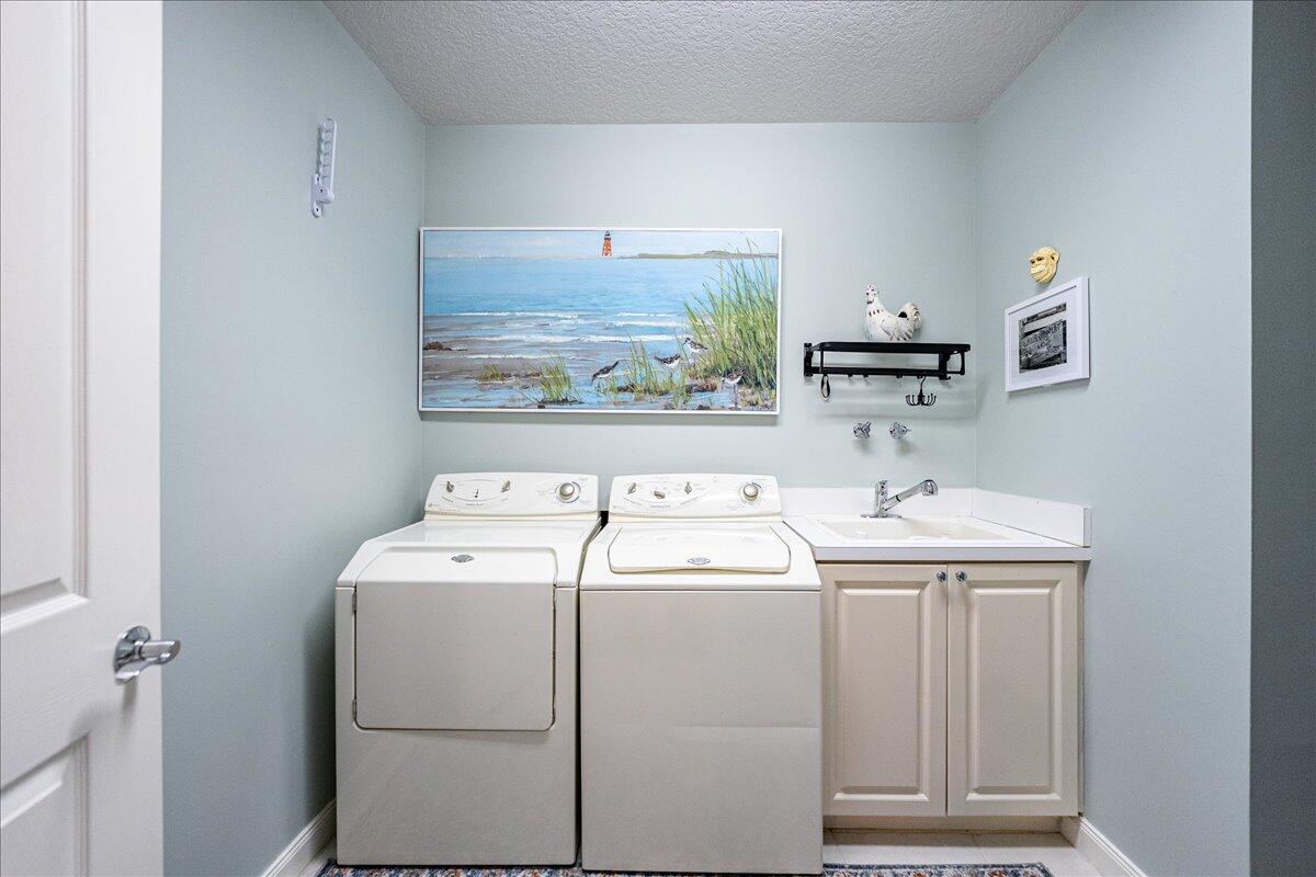 18 W Harbour Isle Drive W 102 Property Photo 29