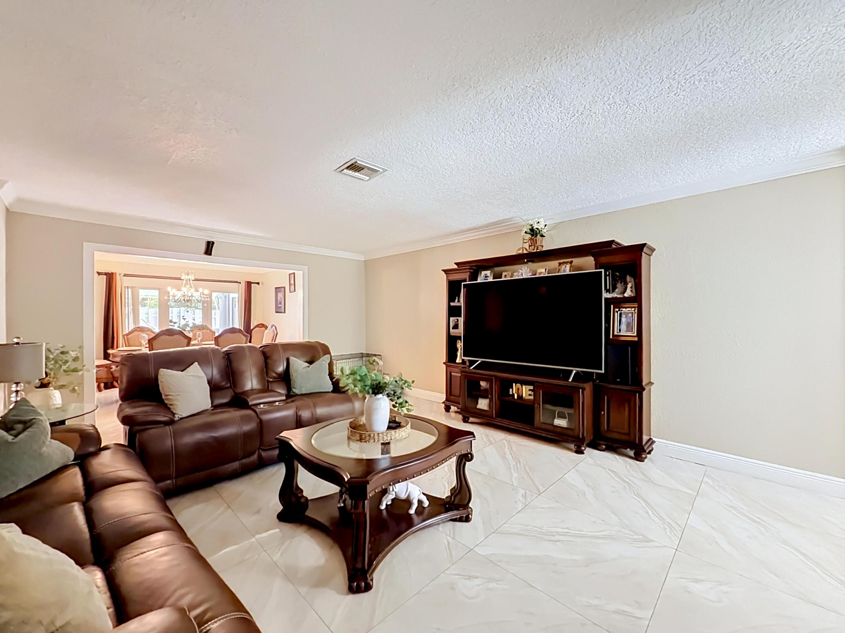 3119 Indian Trail Property Photo 14