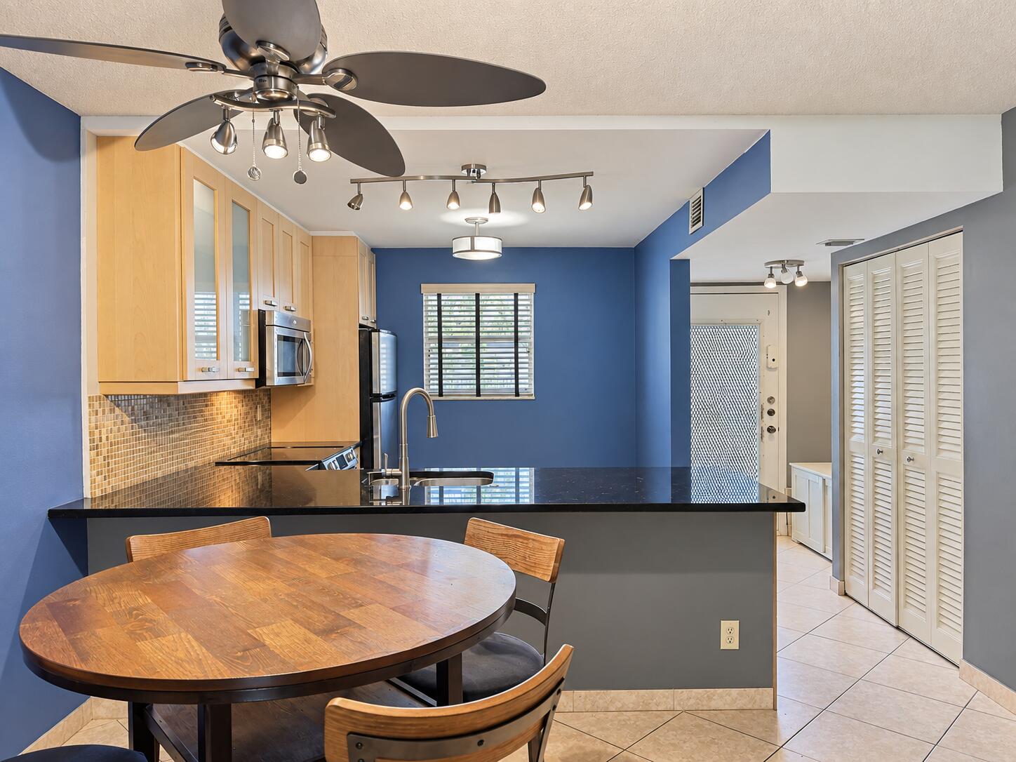 3150 Holiday Springs Boulevard 8-204 Property Photo 6