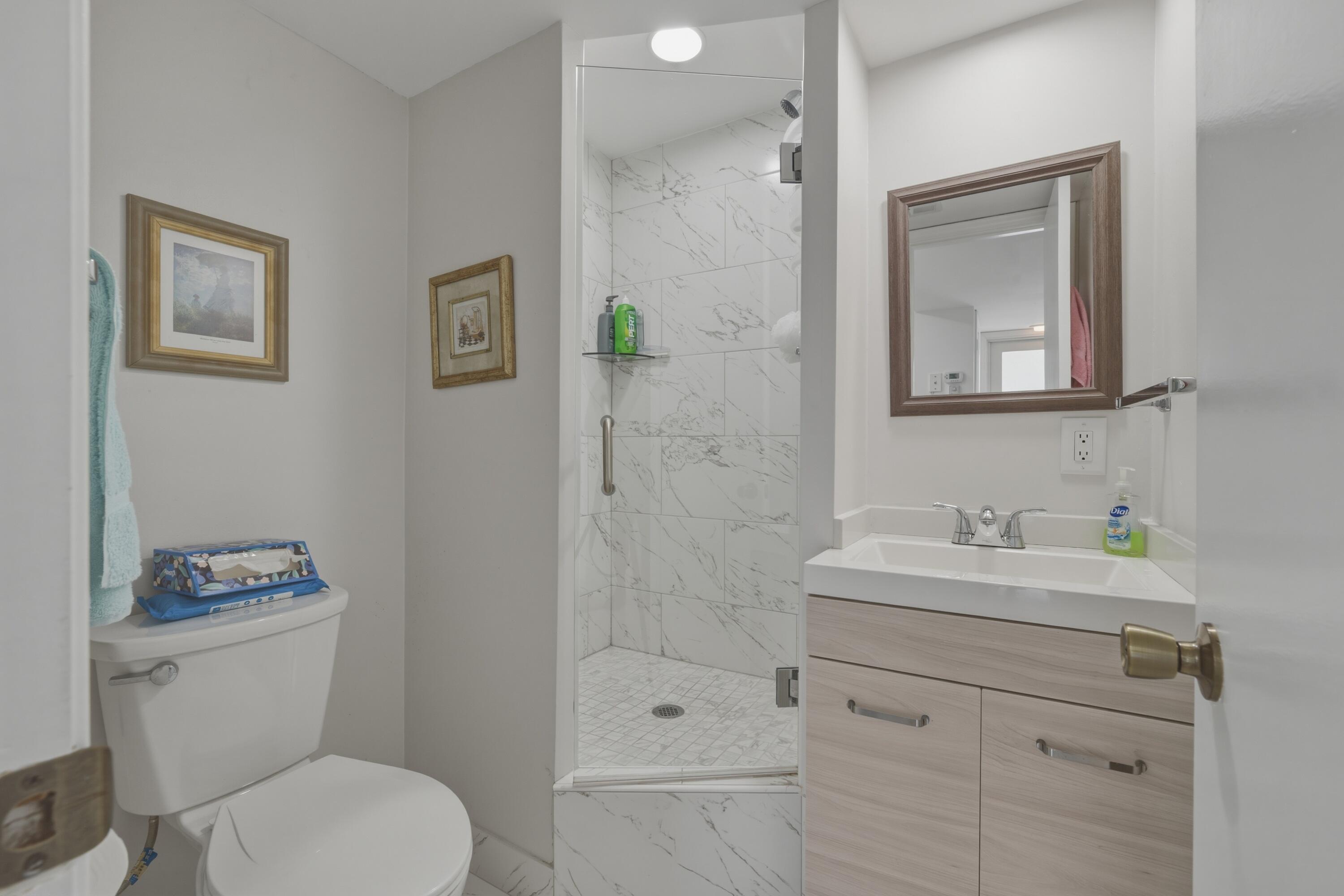 371 S Hollybrook Drive 106 Property Photo 6