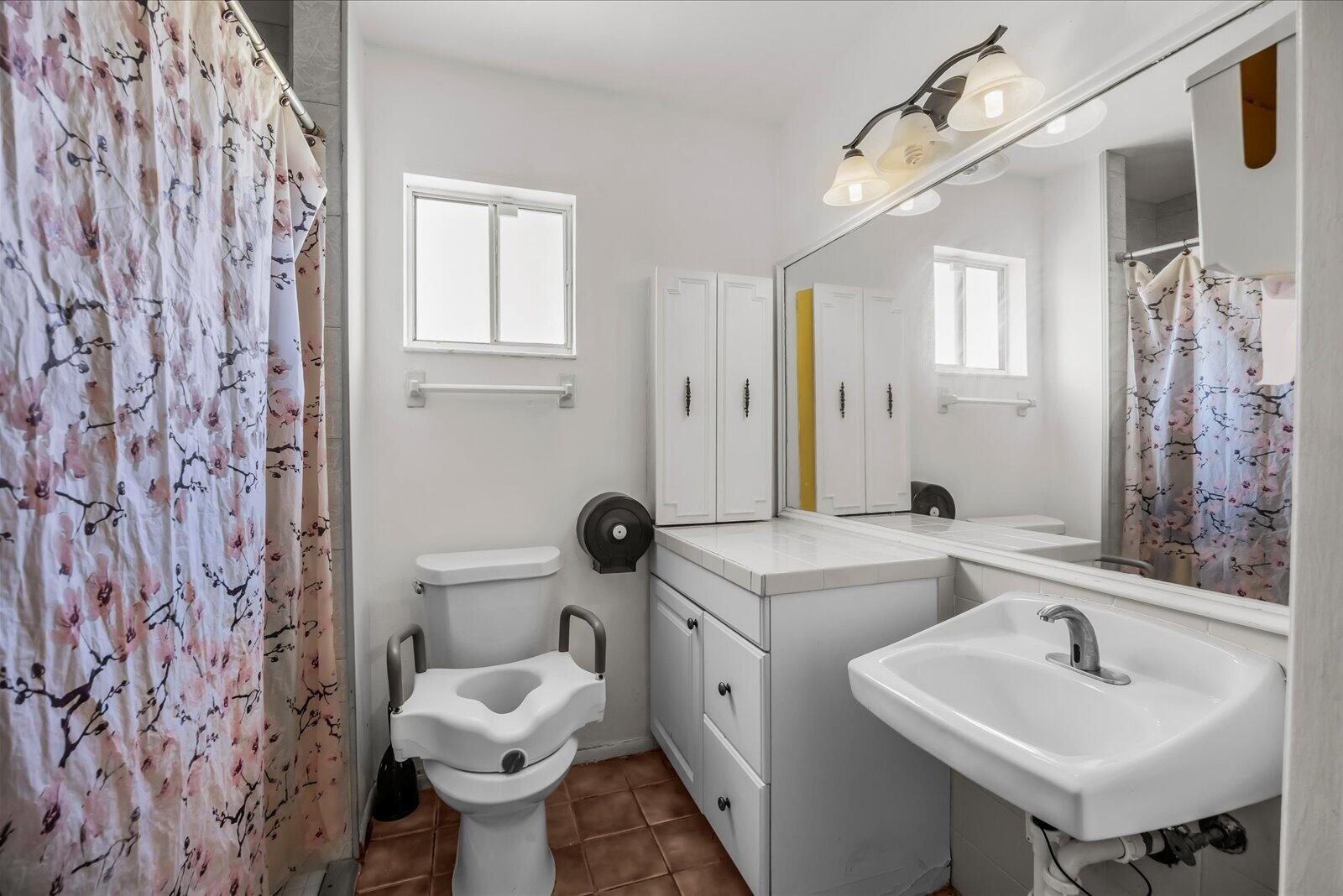 2073 Se Rainier Road Property Photo 24