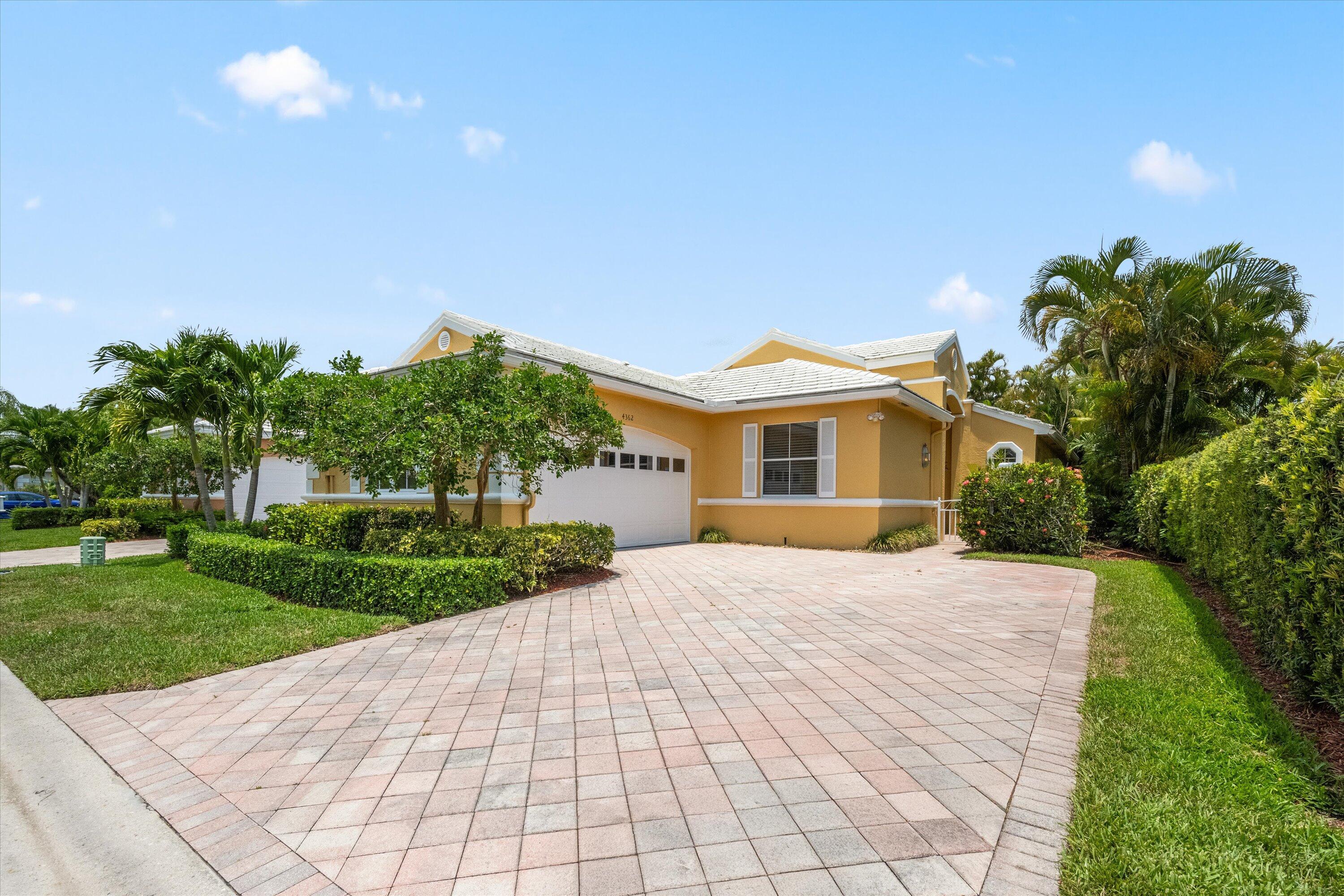 4362 Kensington Park Way Property Photo 1