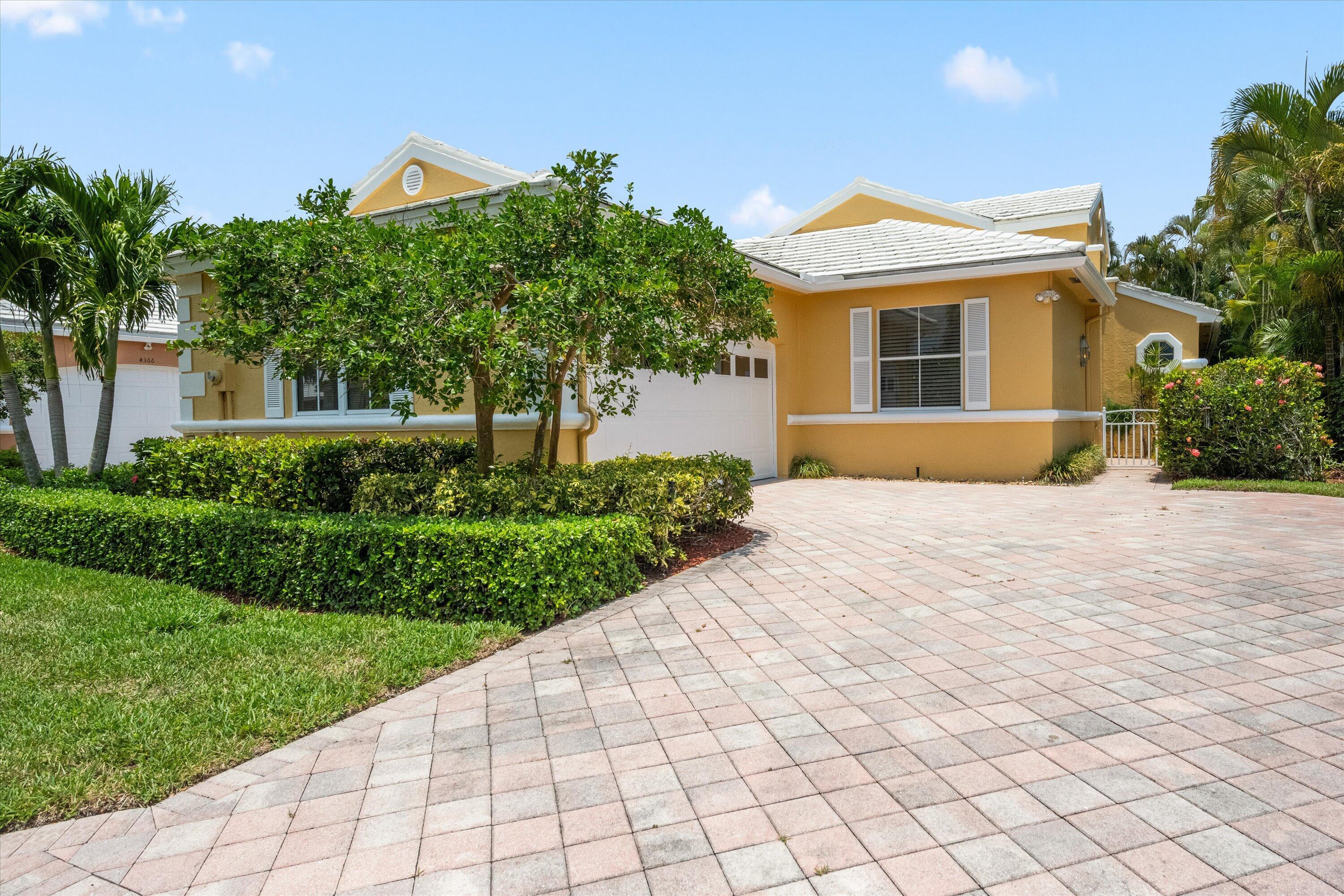 4362 Kensington Park Way Property Photo 2