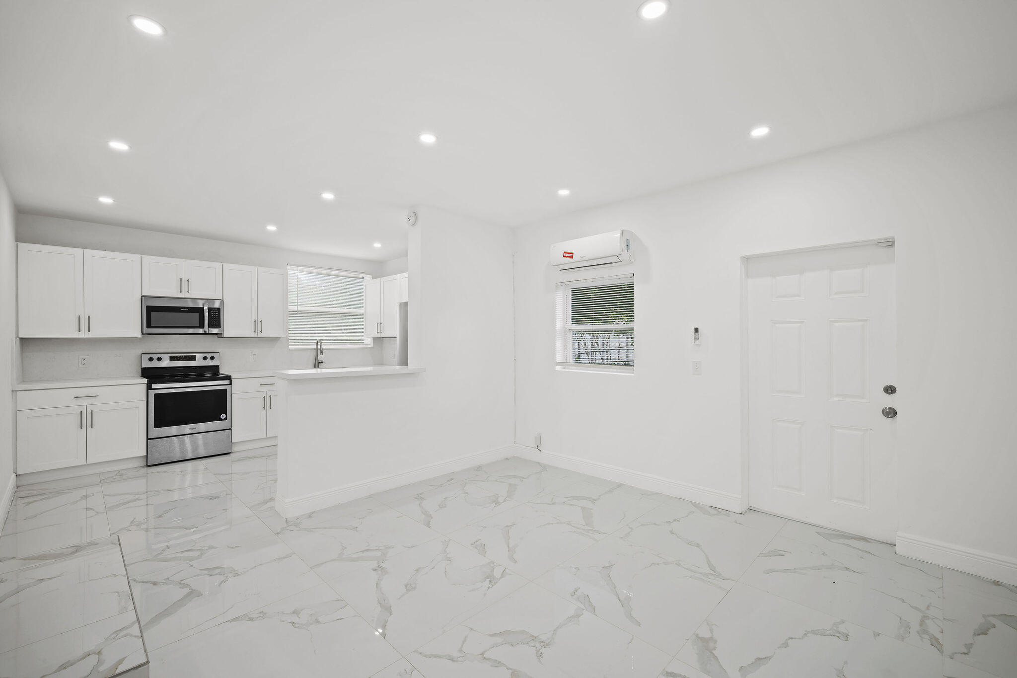 332 Nw 97th Street Property Photo 5