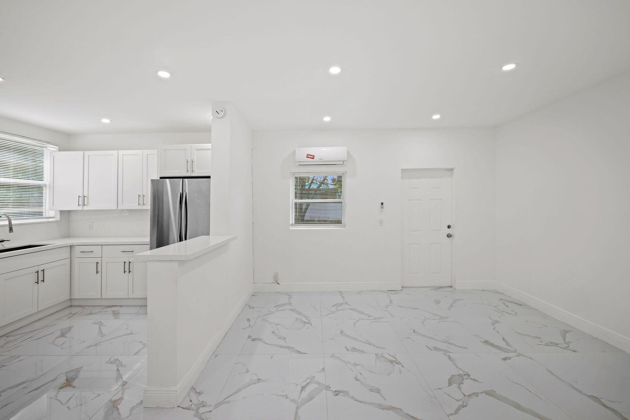 332 Nw 97th Street Property Photo 6