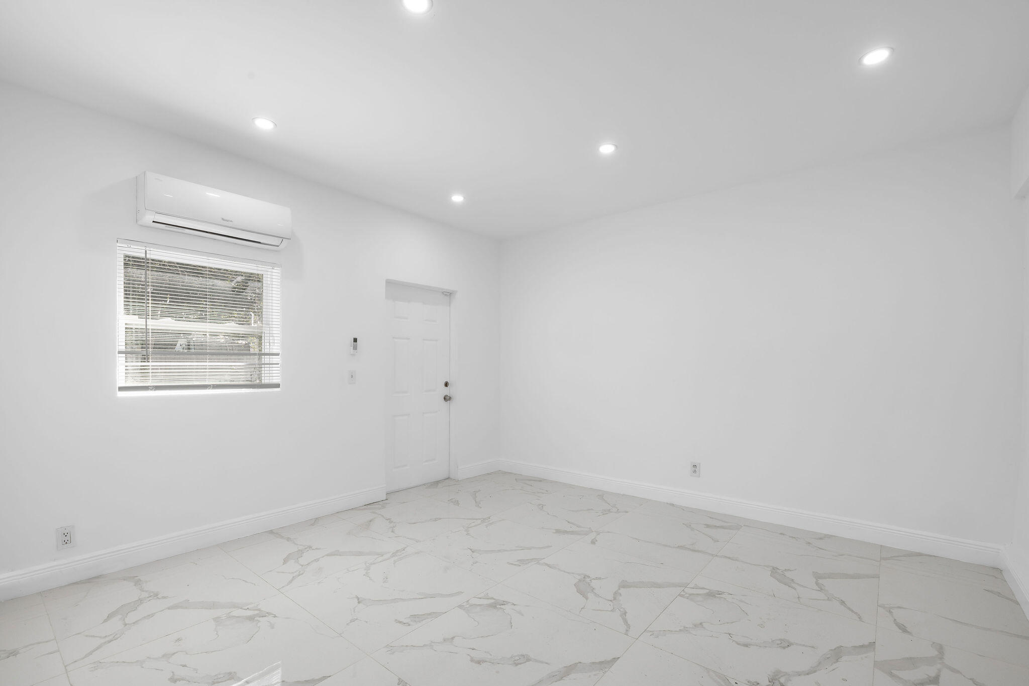 332 Nw 97th Street Property Photo 8