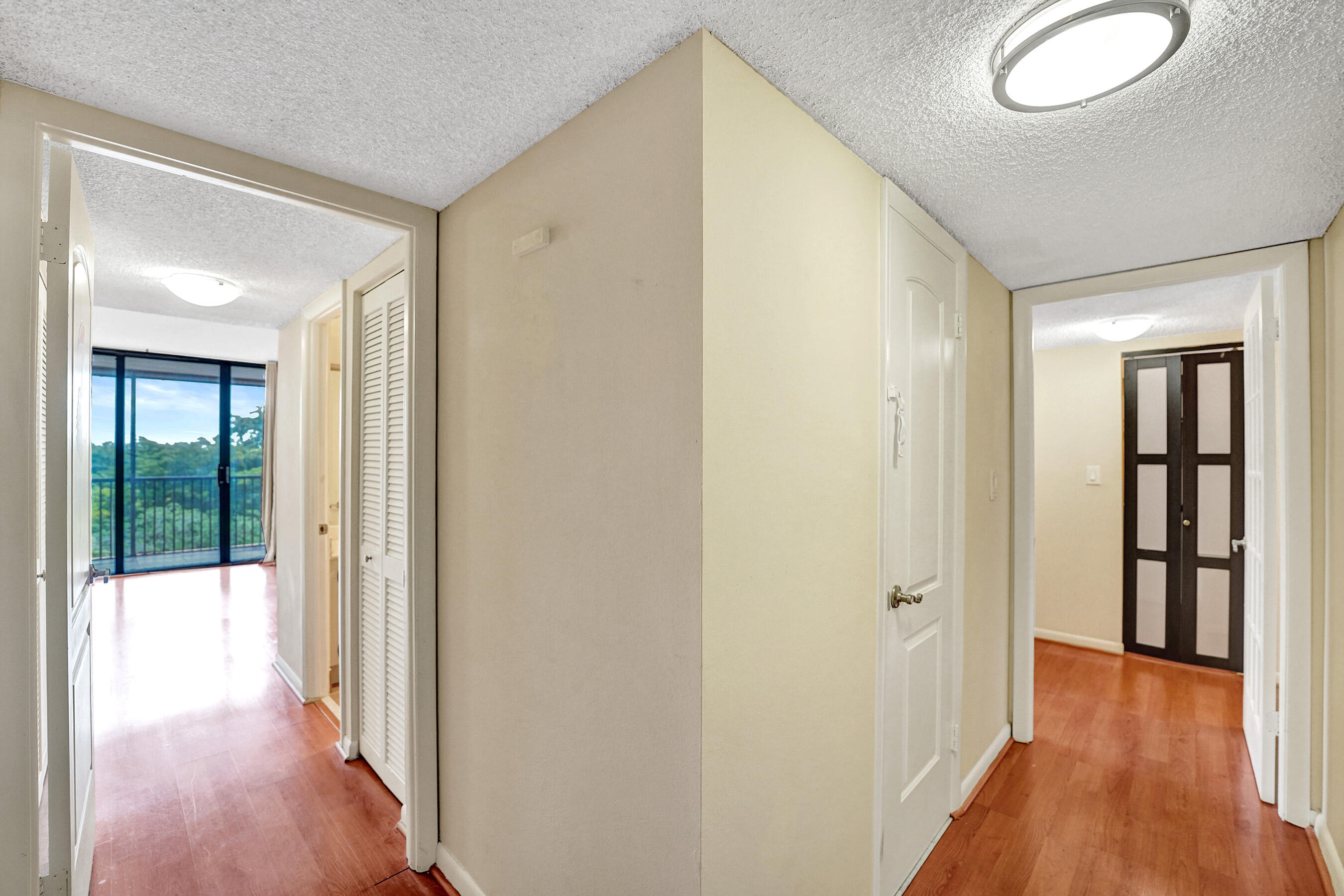 2802 N 46th Avenue B620 Property Photo 20