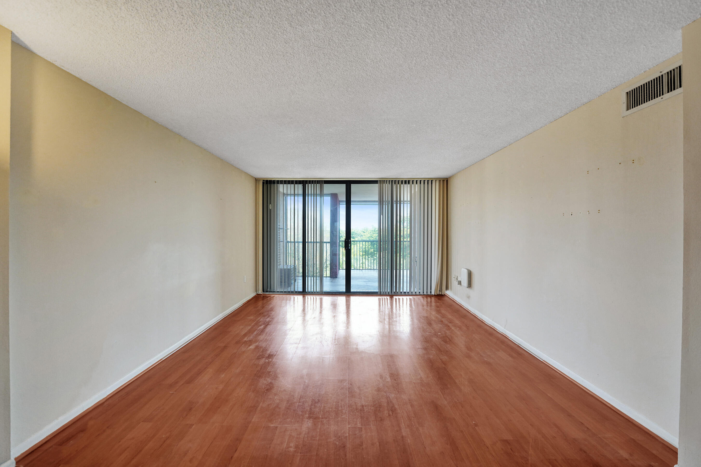 2802 N 46th Avenue B620 Property Photo 27