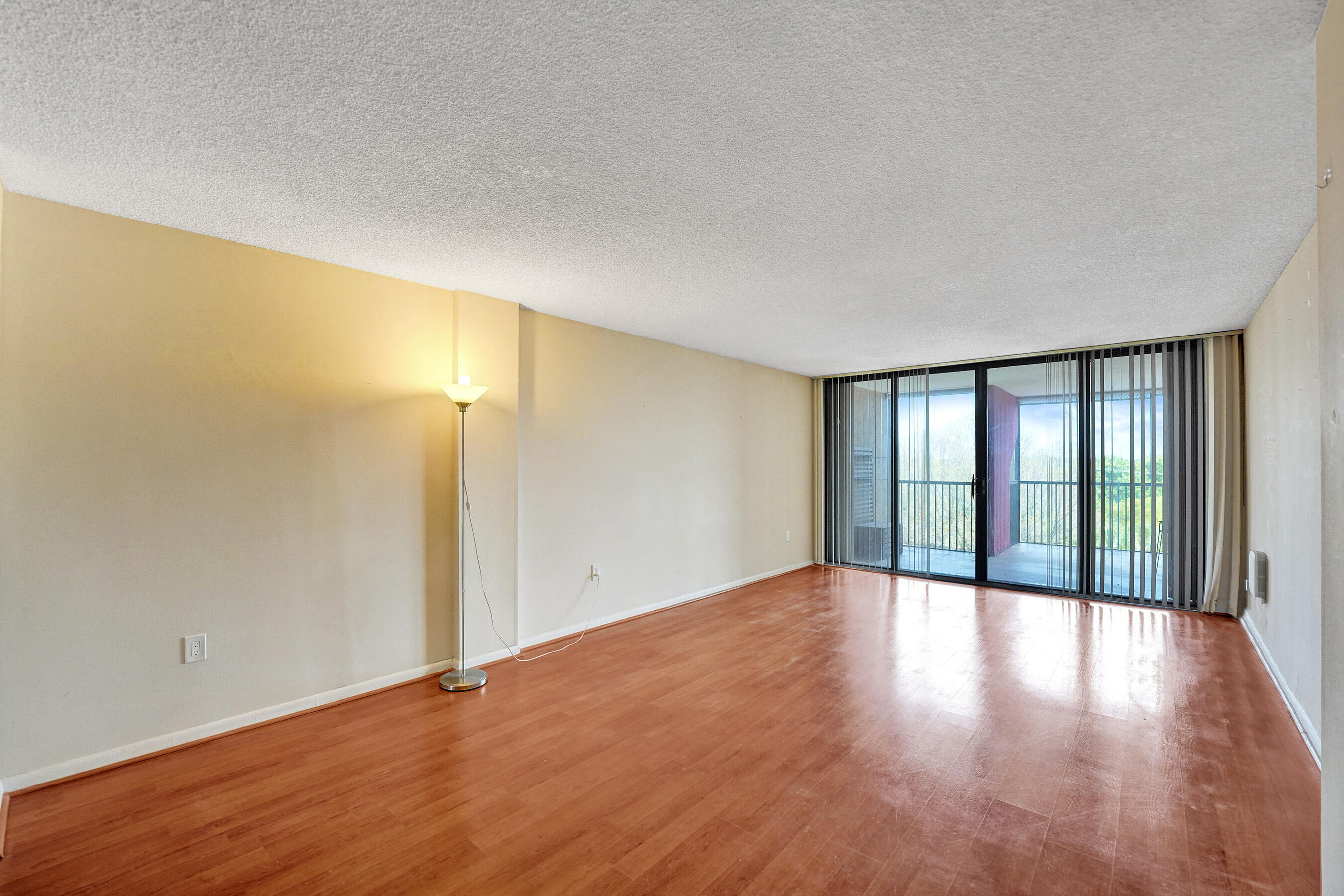 2802 N 46th Avenue B620 Property Photo 28