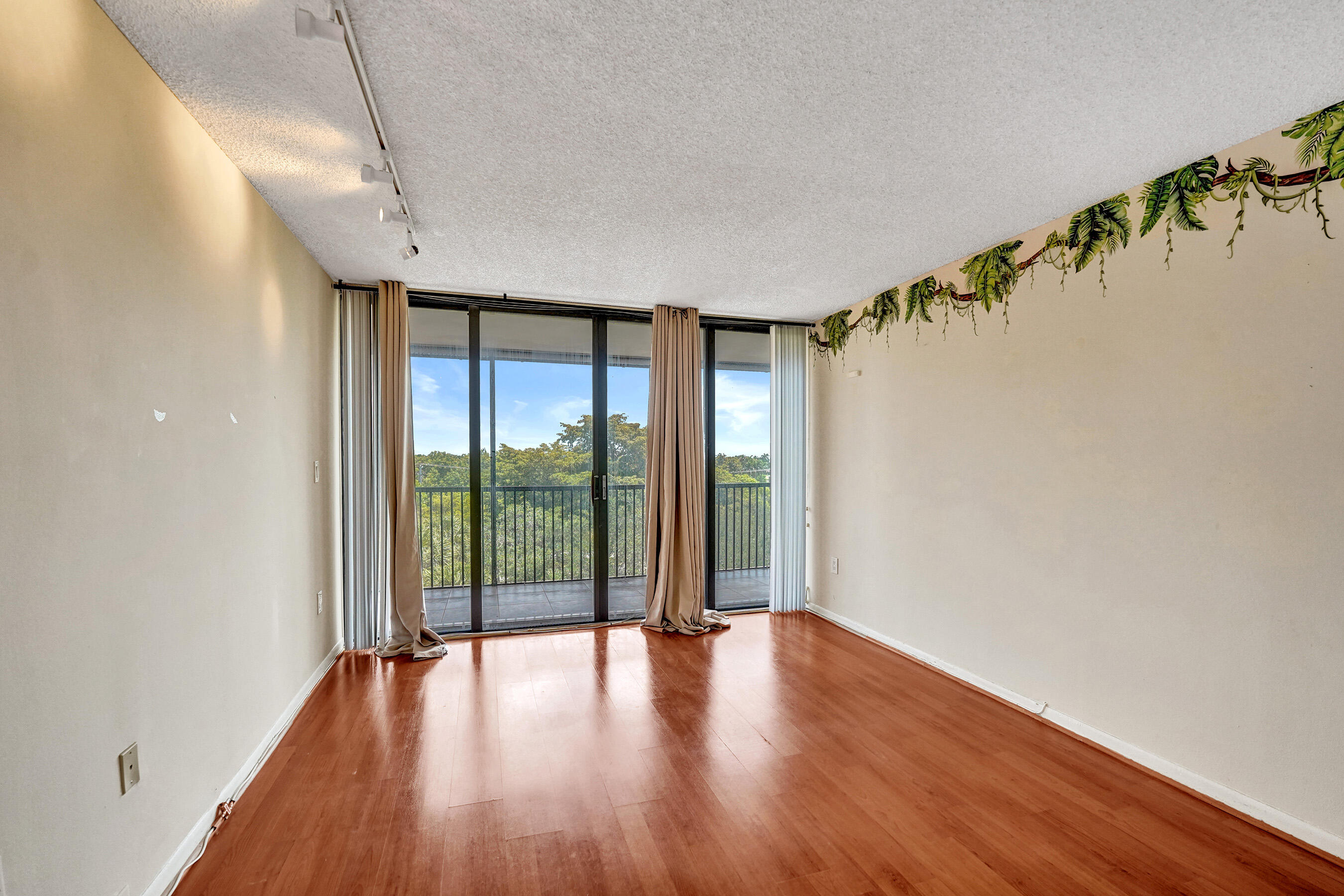 2802 N 46th Avenue B620 Property Photo 46