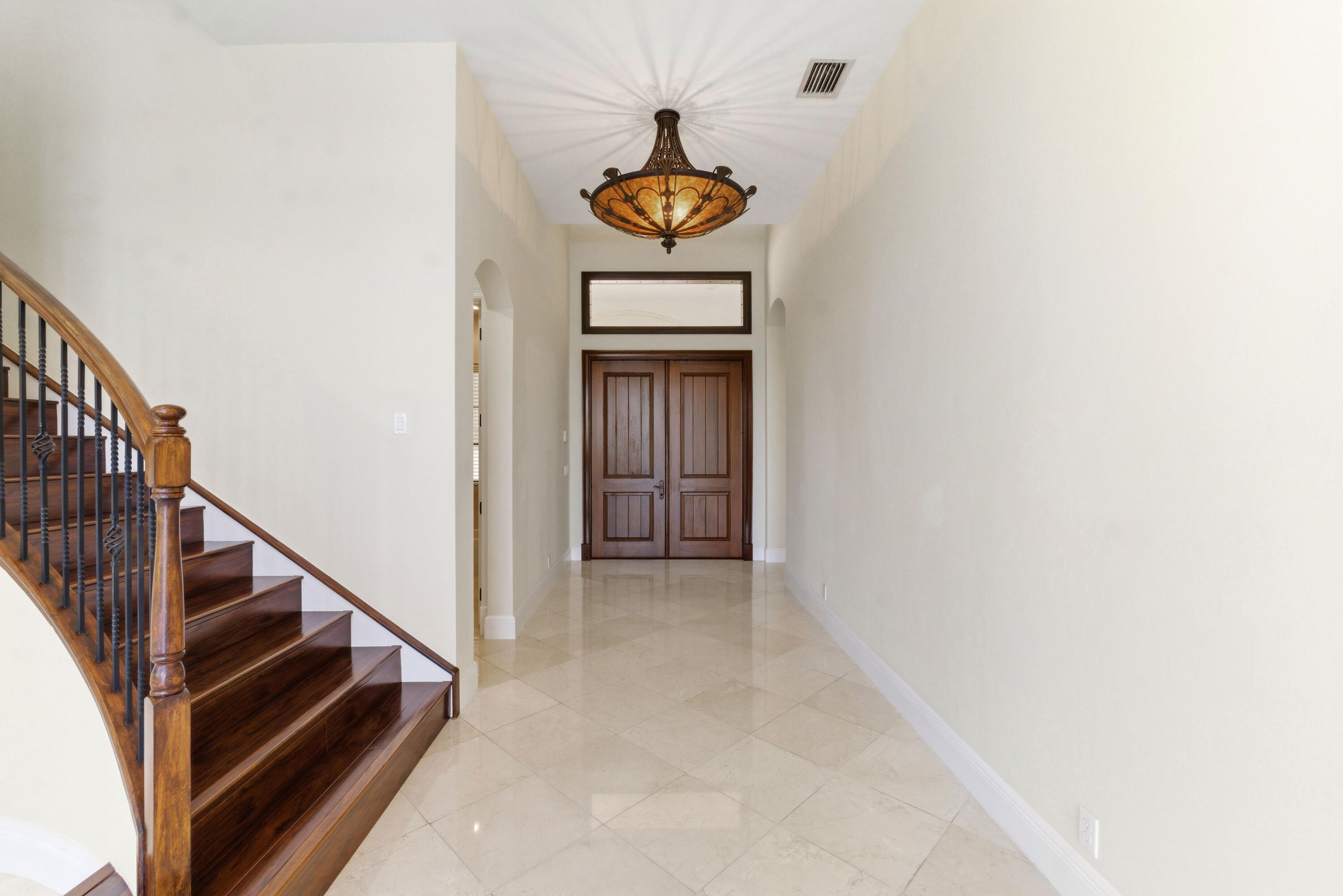 8289 Emerald Avenue Property Photo 12