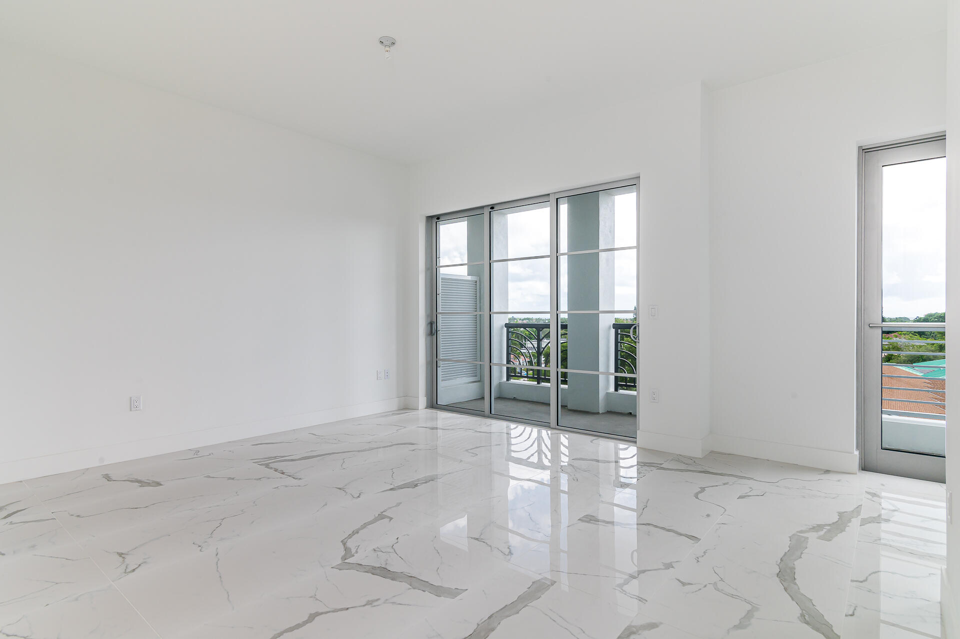 155 E Boca Raton Road 603 Property Photo 5