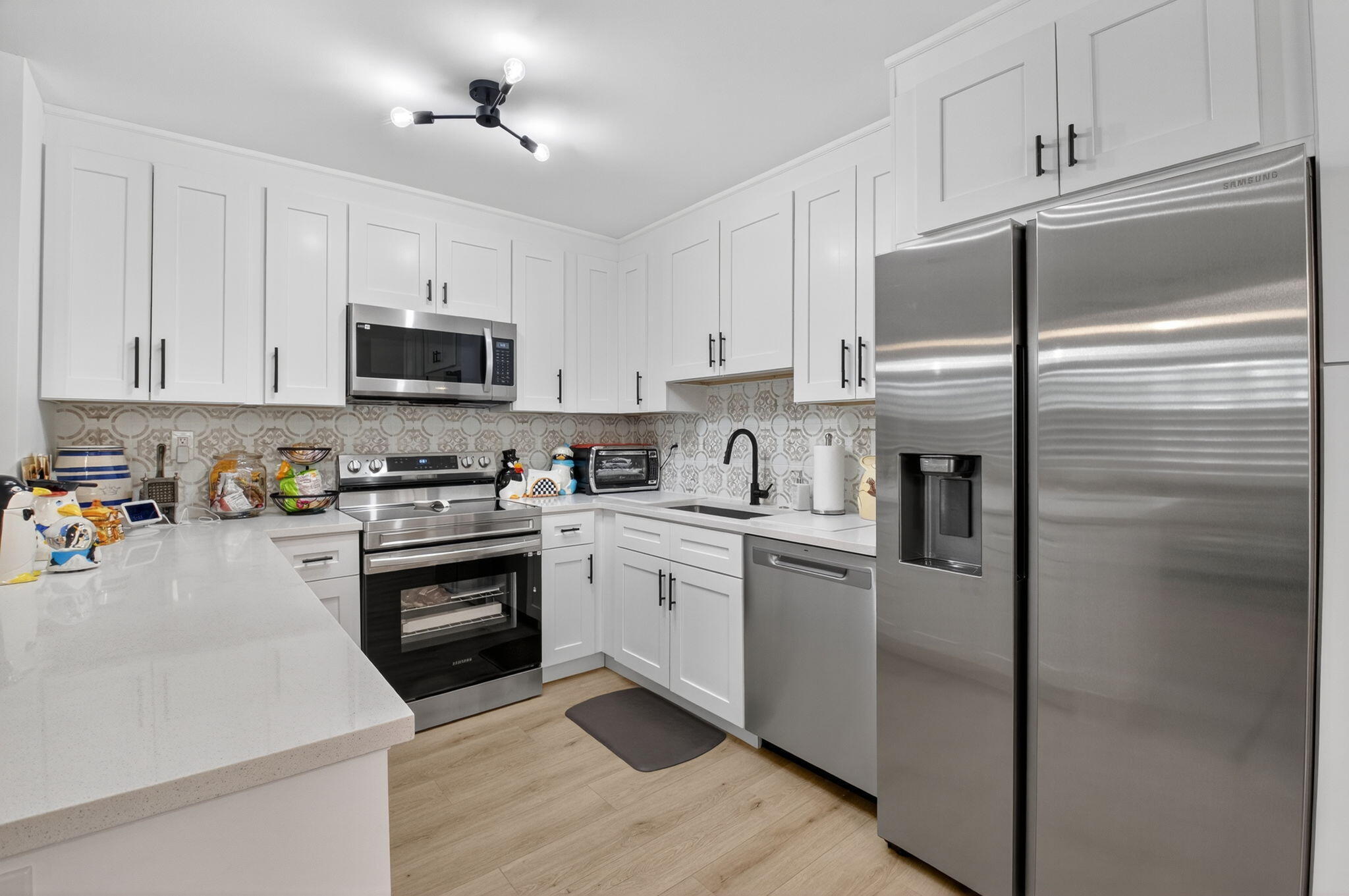 538 Flanders L Property Photo 7
