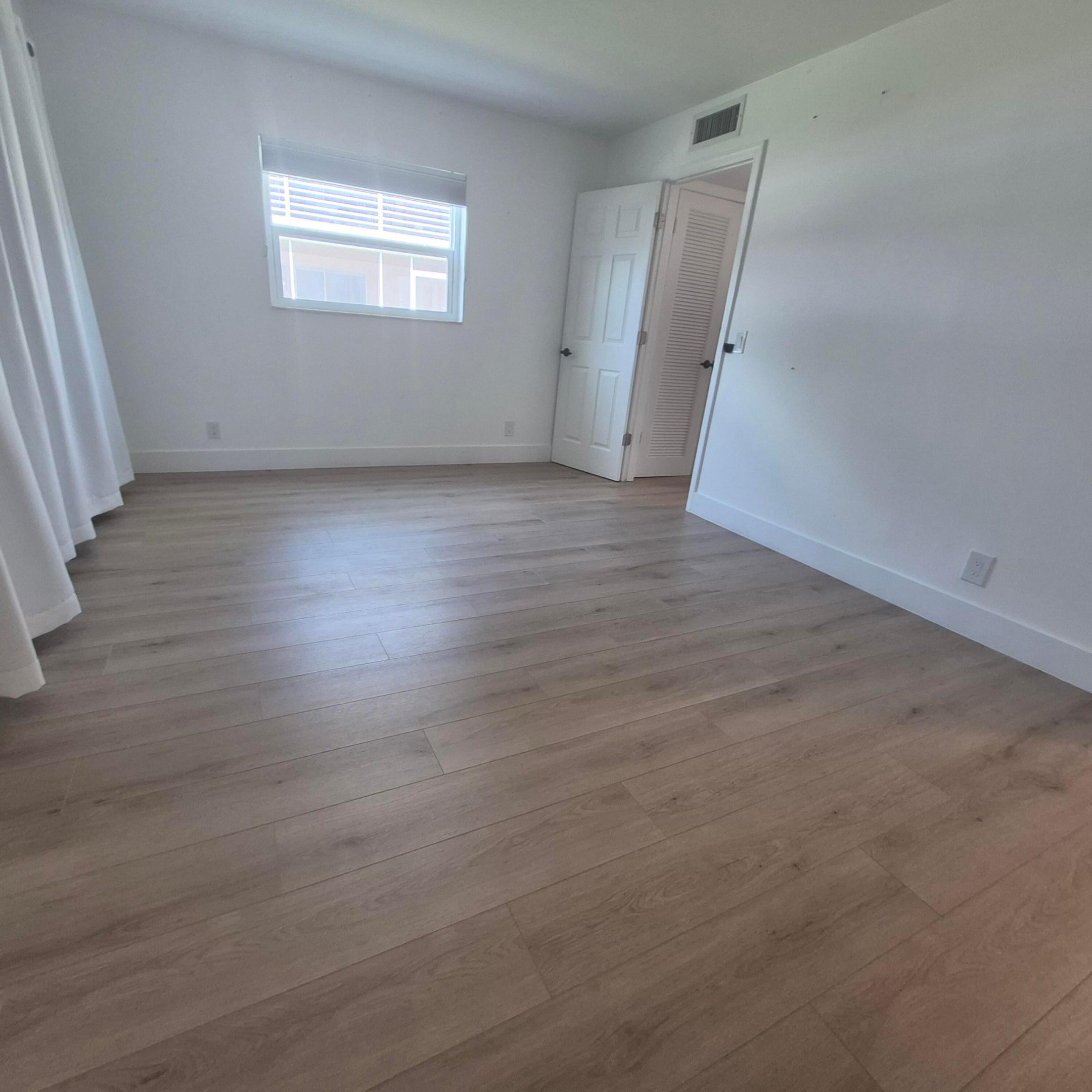 538 Flanders L Property Photo 14