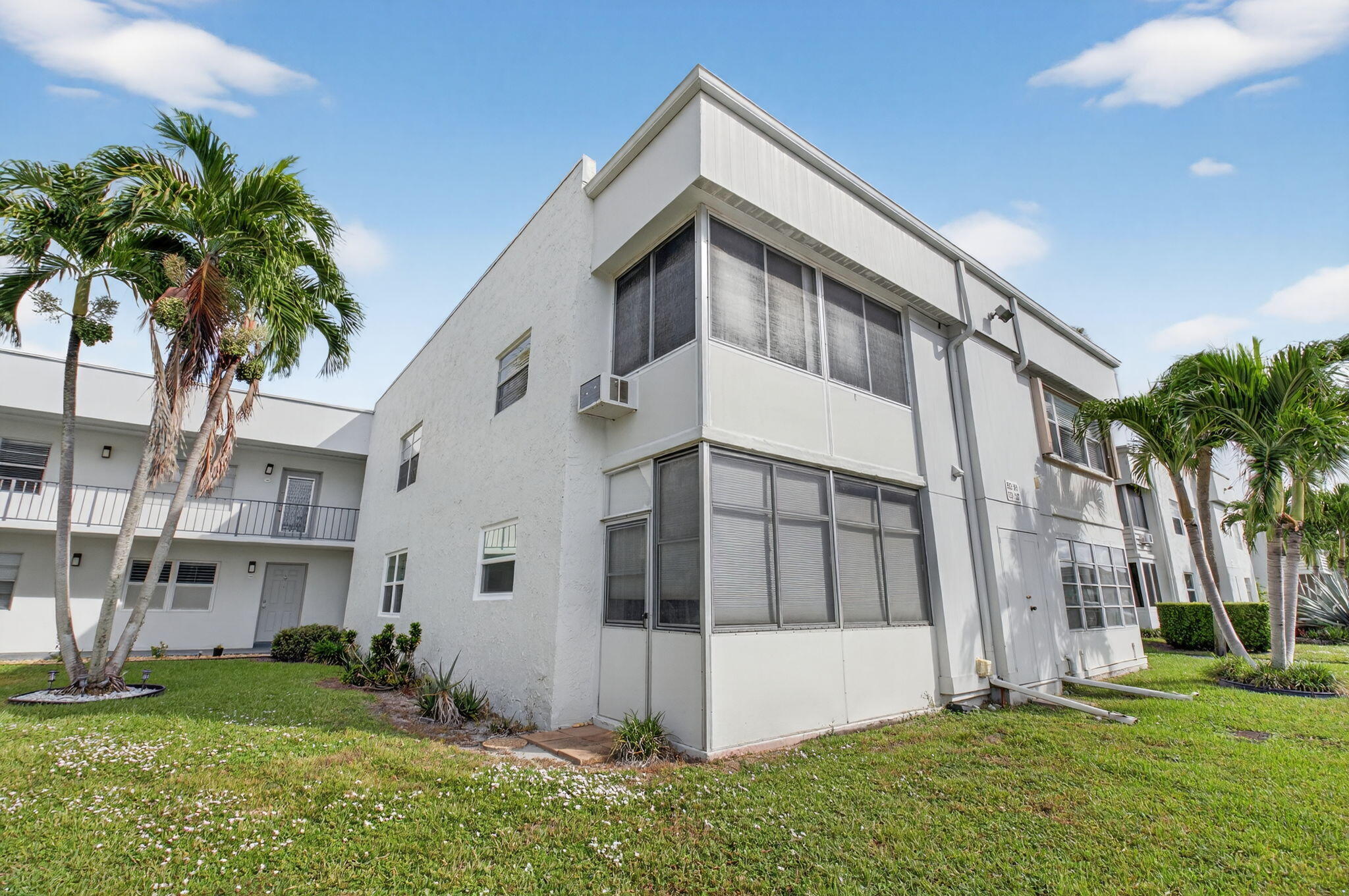 538 Flanders L Property Photo 18